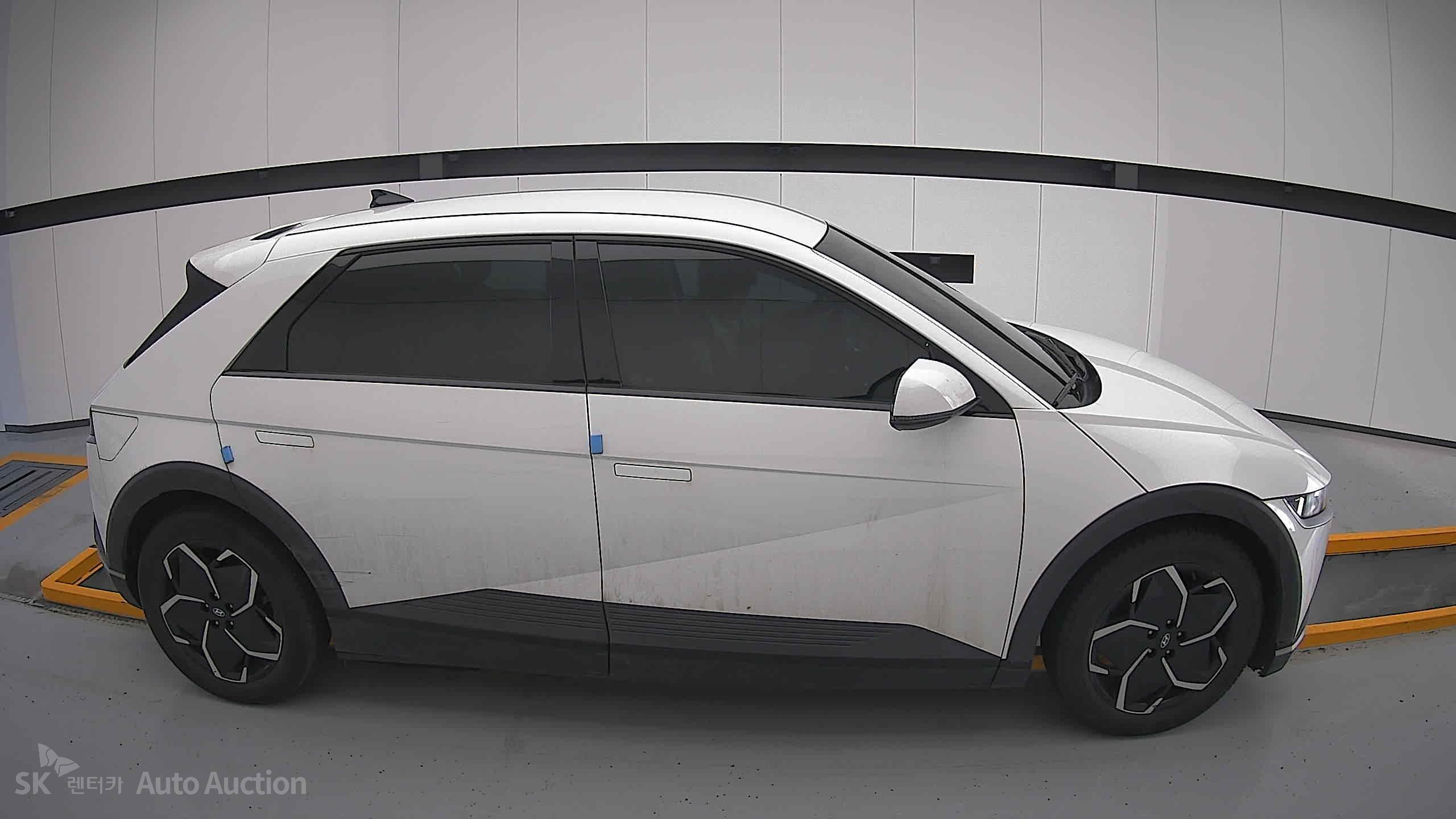 2022 - hyundai ioniq