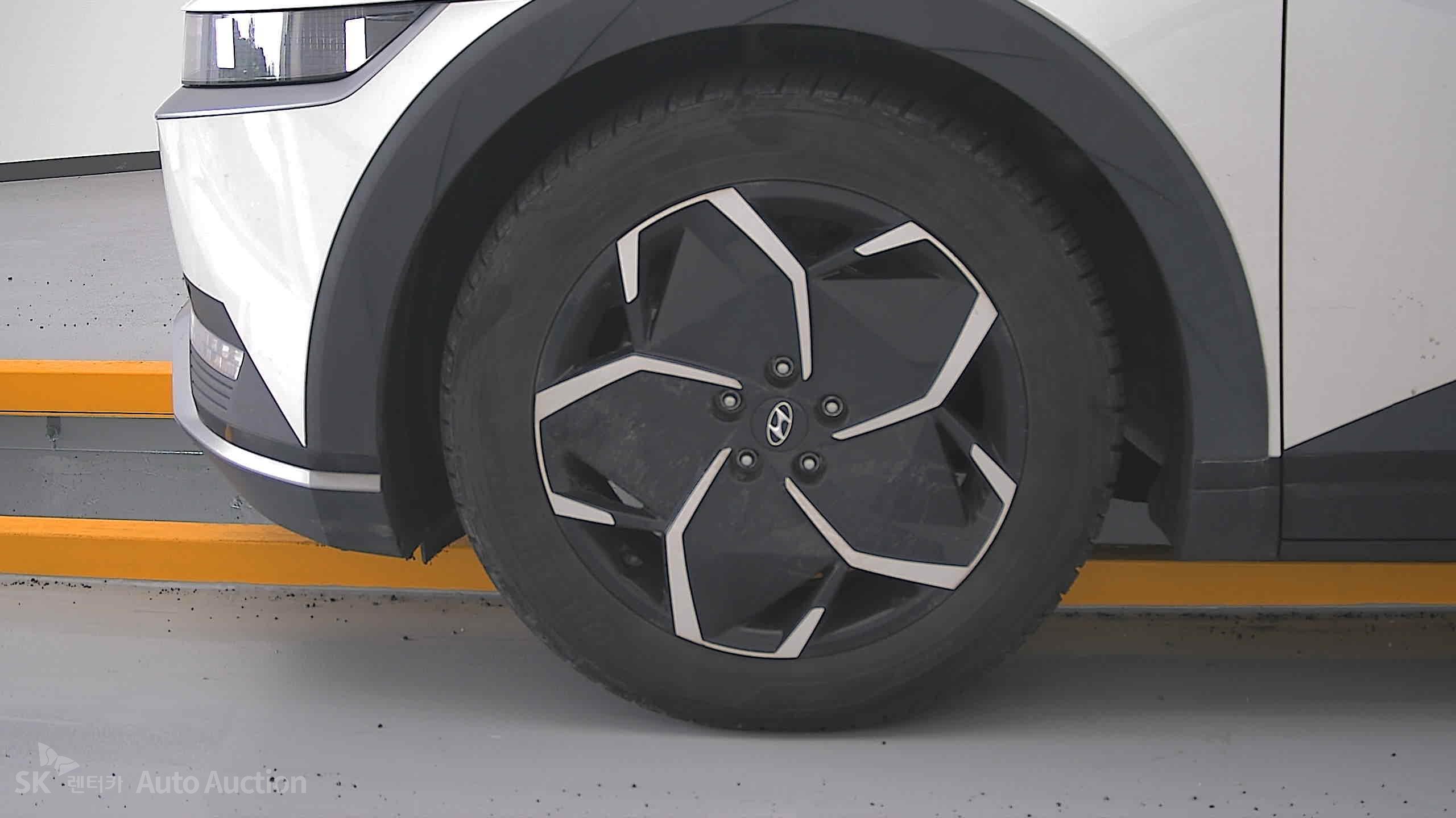2022 - hyundai ioniq