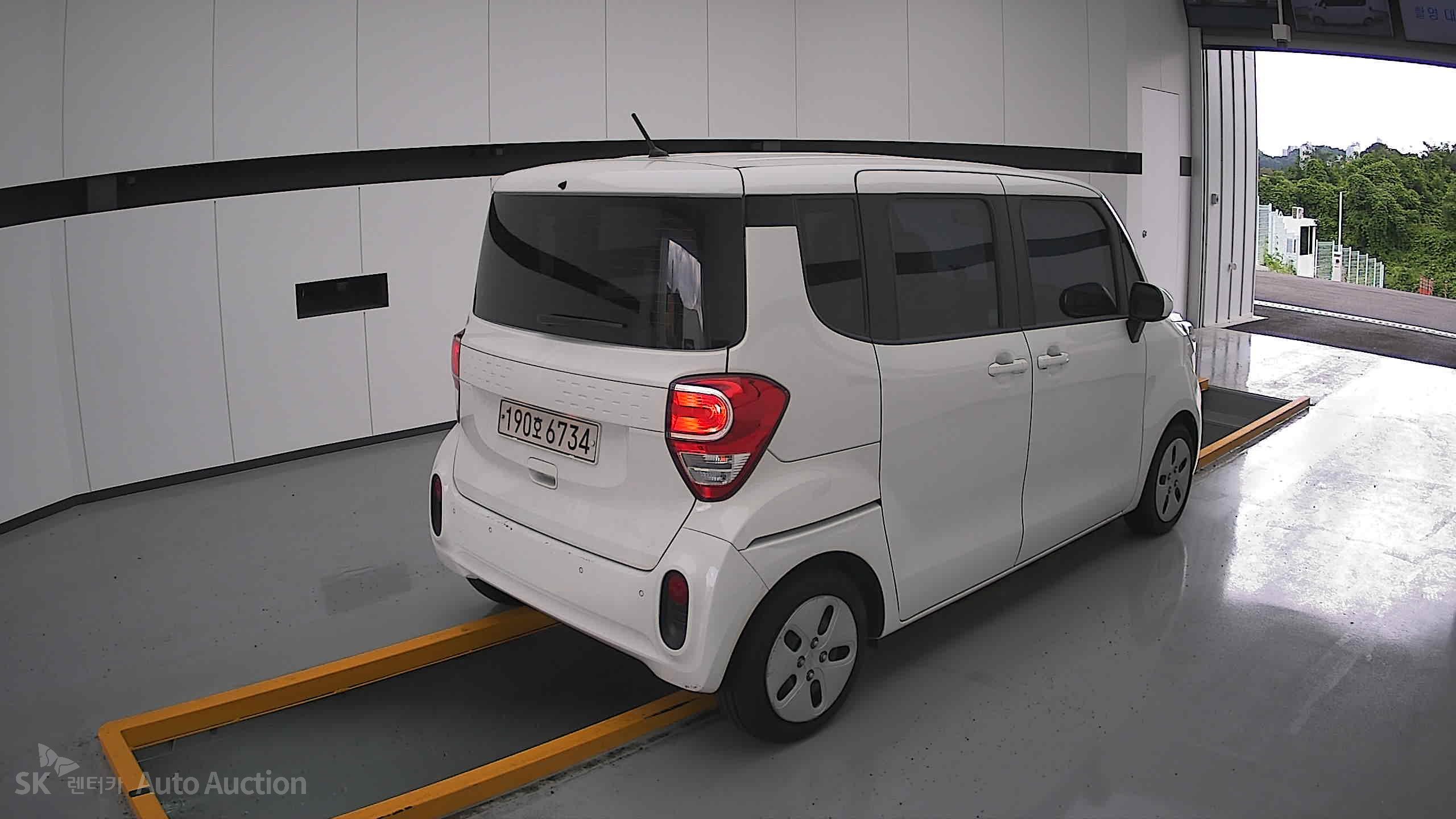 2022 - kia ray