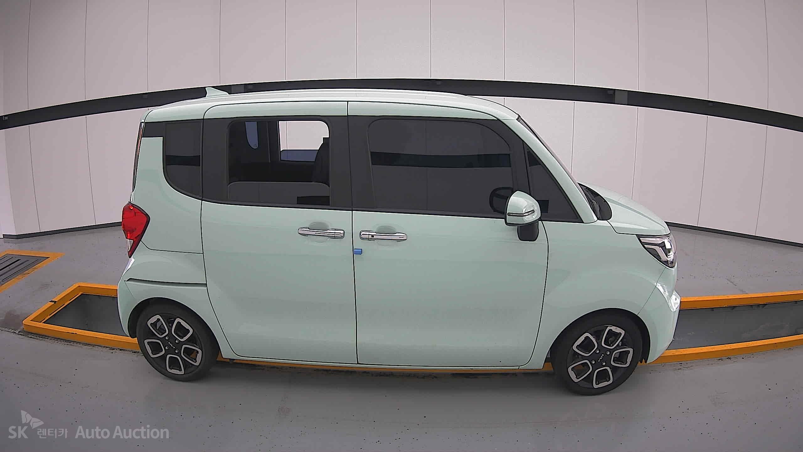 2022 - kia ray