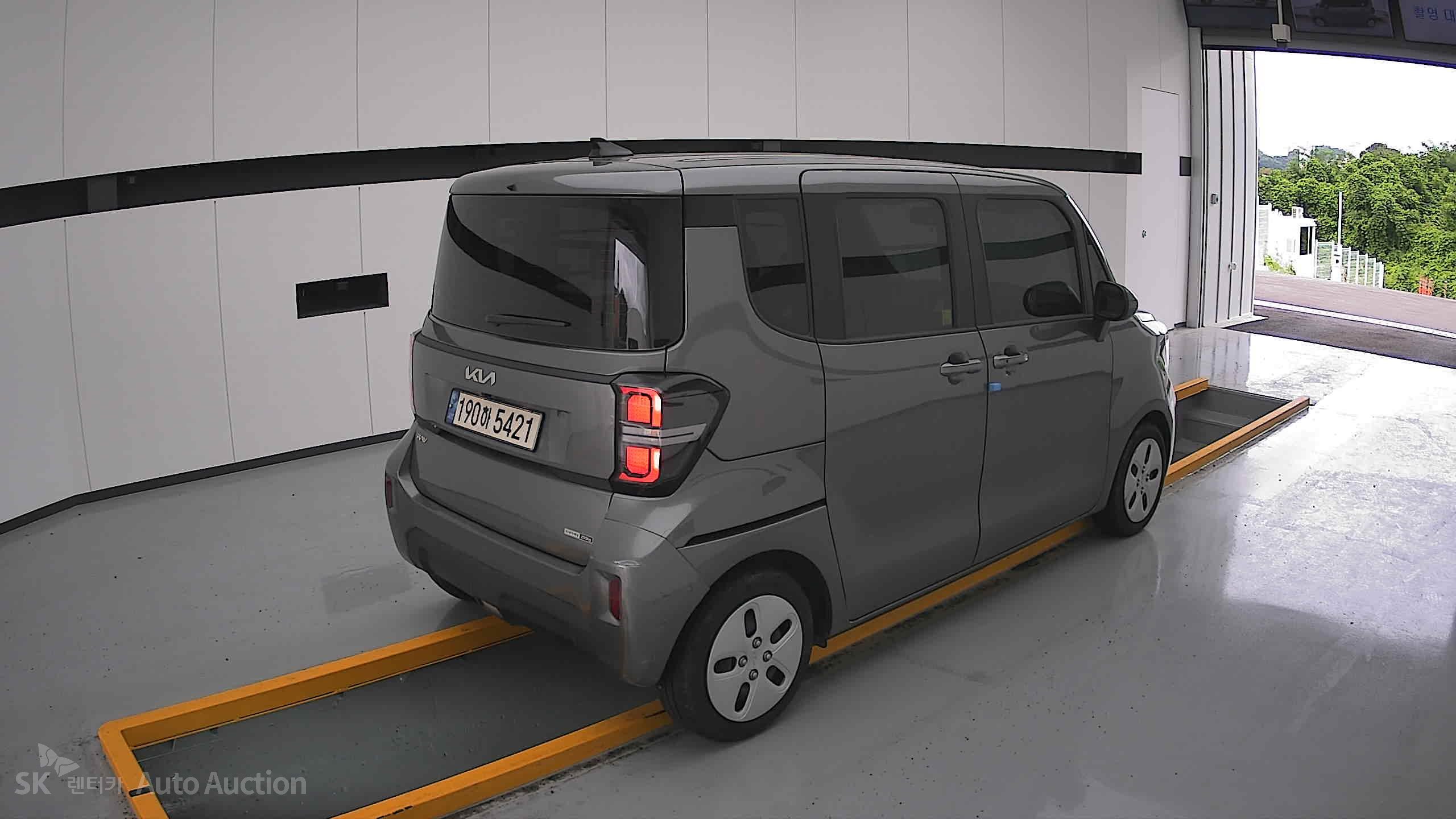 2023 - kia ray