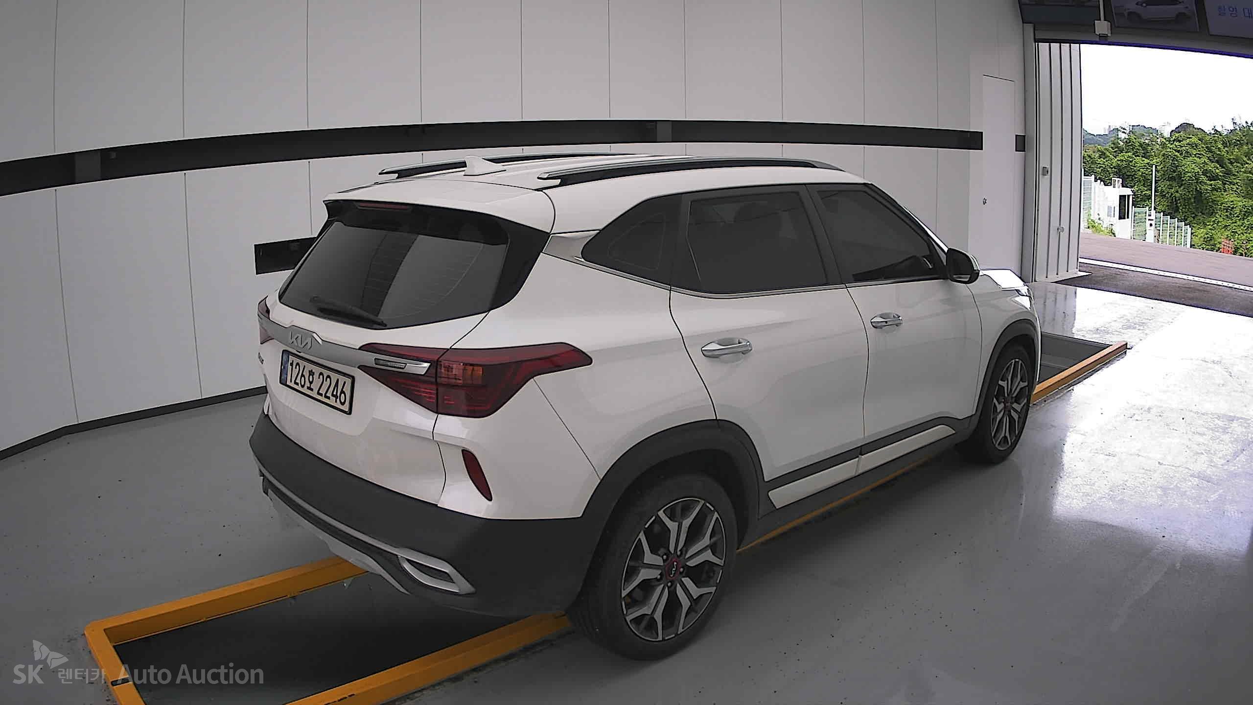2022 - kia seltos