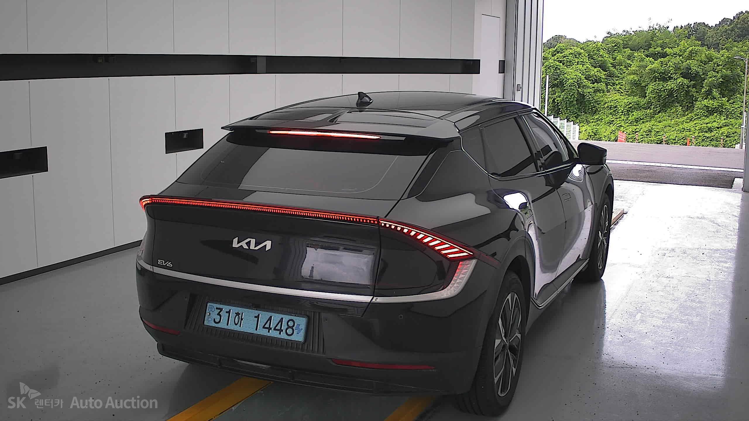 2022 - kia ev6