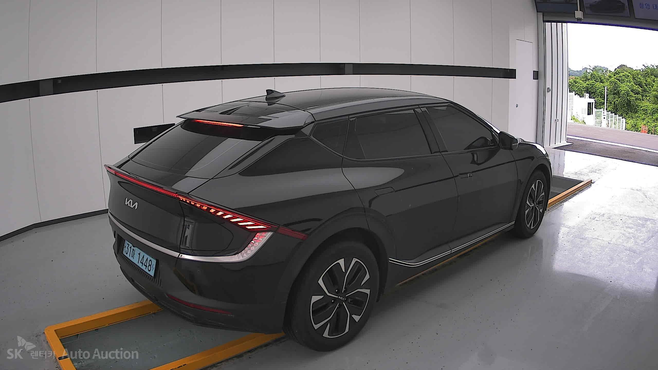 2022 - kia ev6