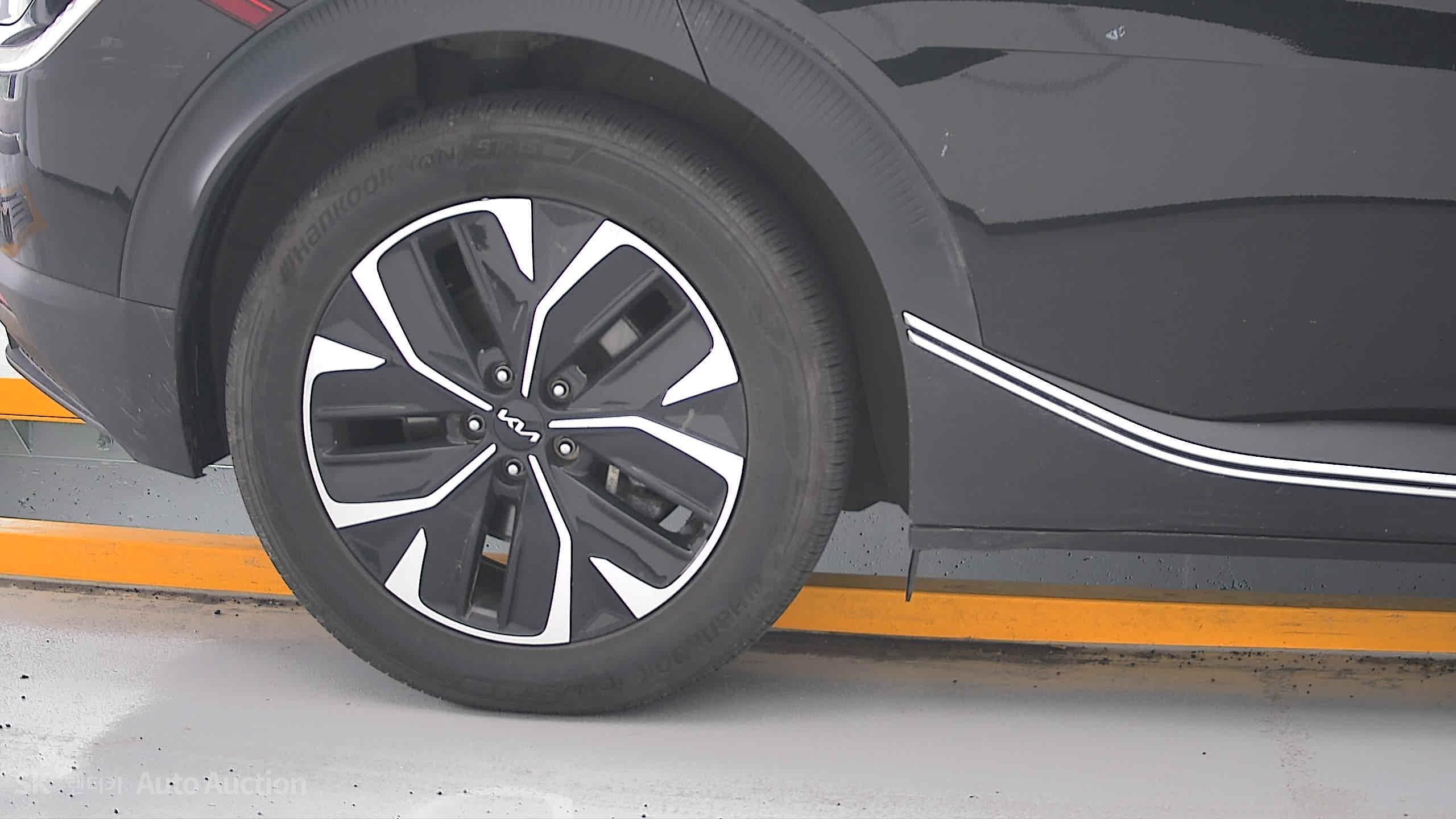 2022 - kia ev6