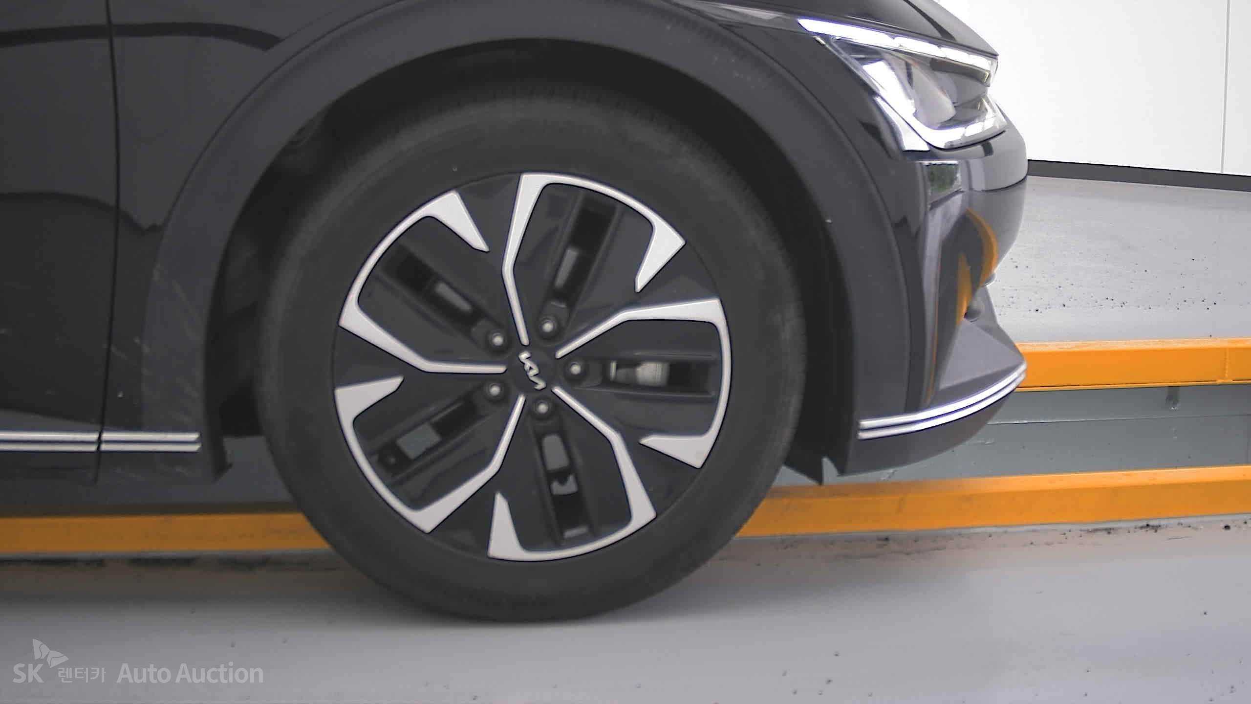 2022 - kia ev6