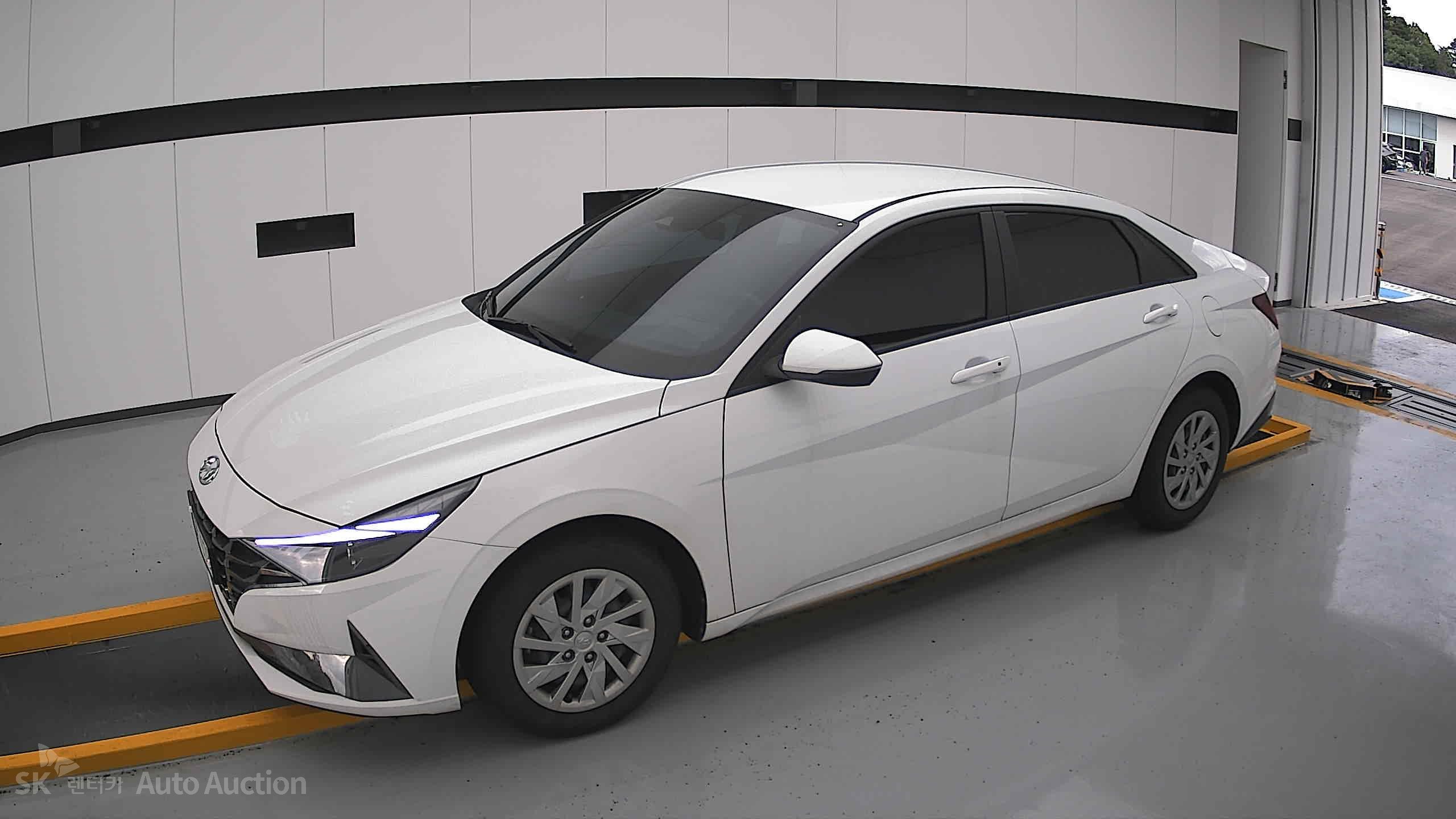 2022 - hyundai avante
