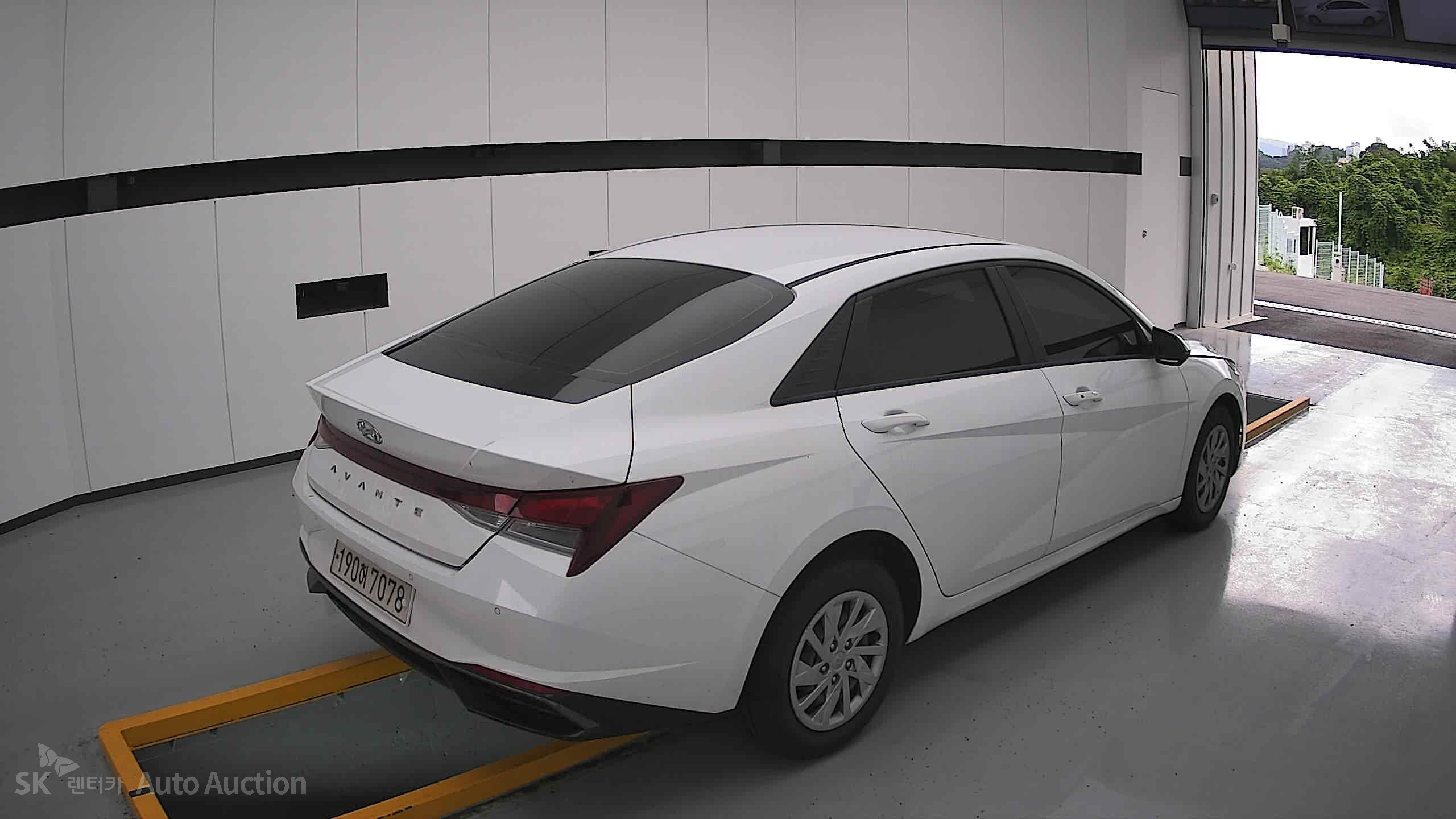 2022 - hyundai avante