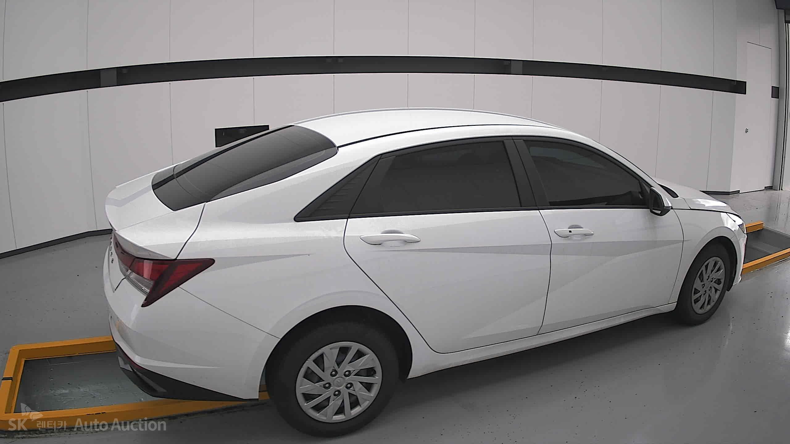 2022 - hyundai avante