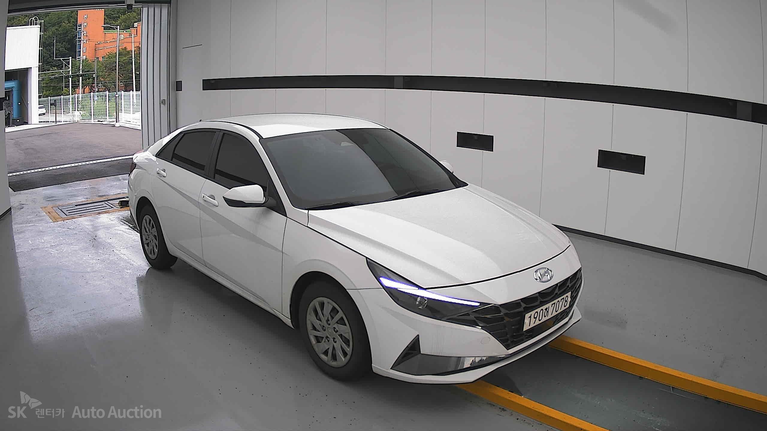 2022 - hyundai avante