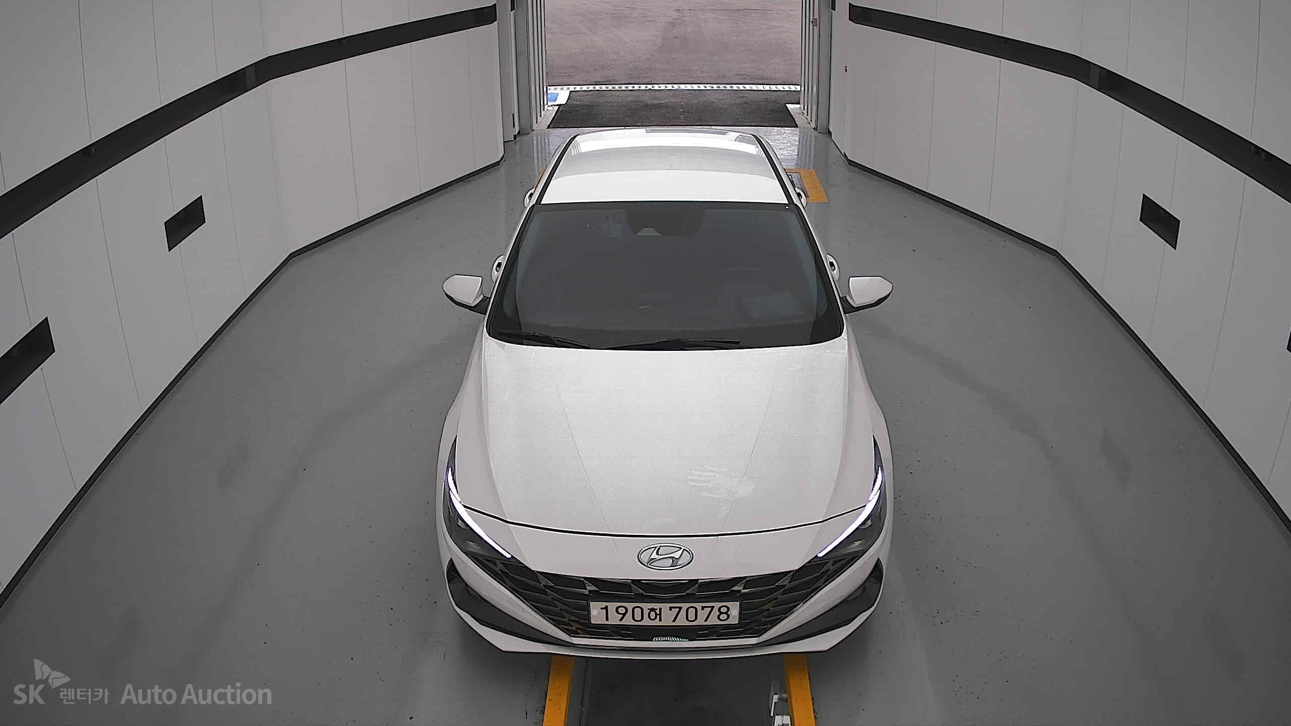 2022 - hyundai avante