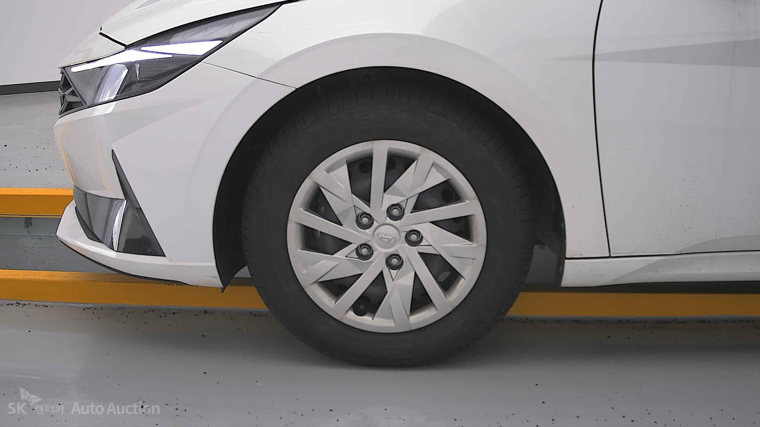 2022 - hyundai avante