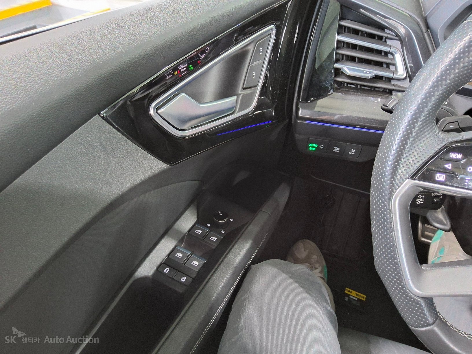 2022 - audi q4