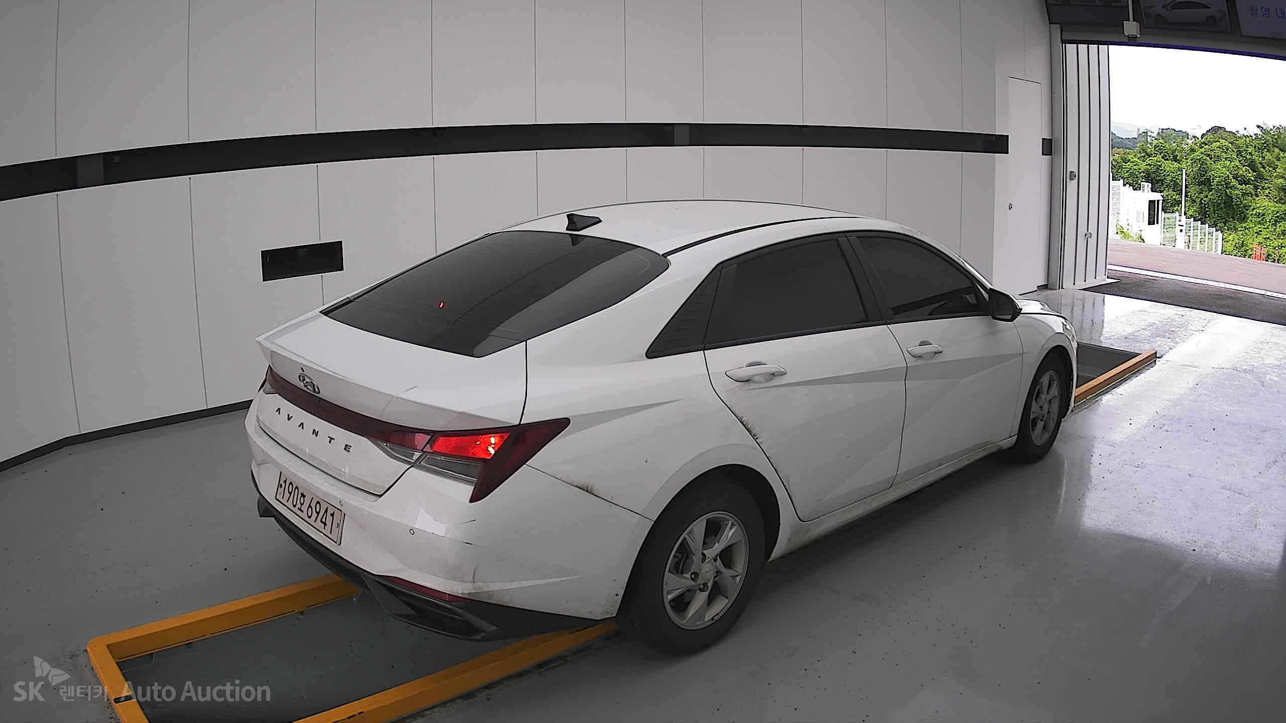 2023 - hyundai avante