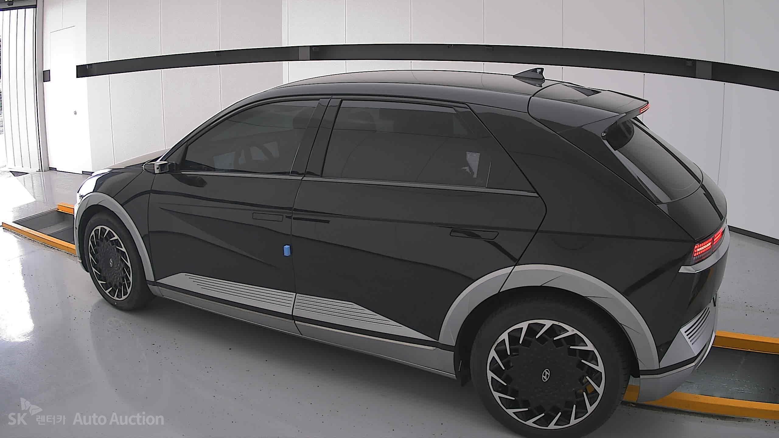 2022 - hyundai ioniq