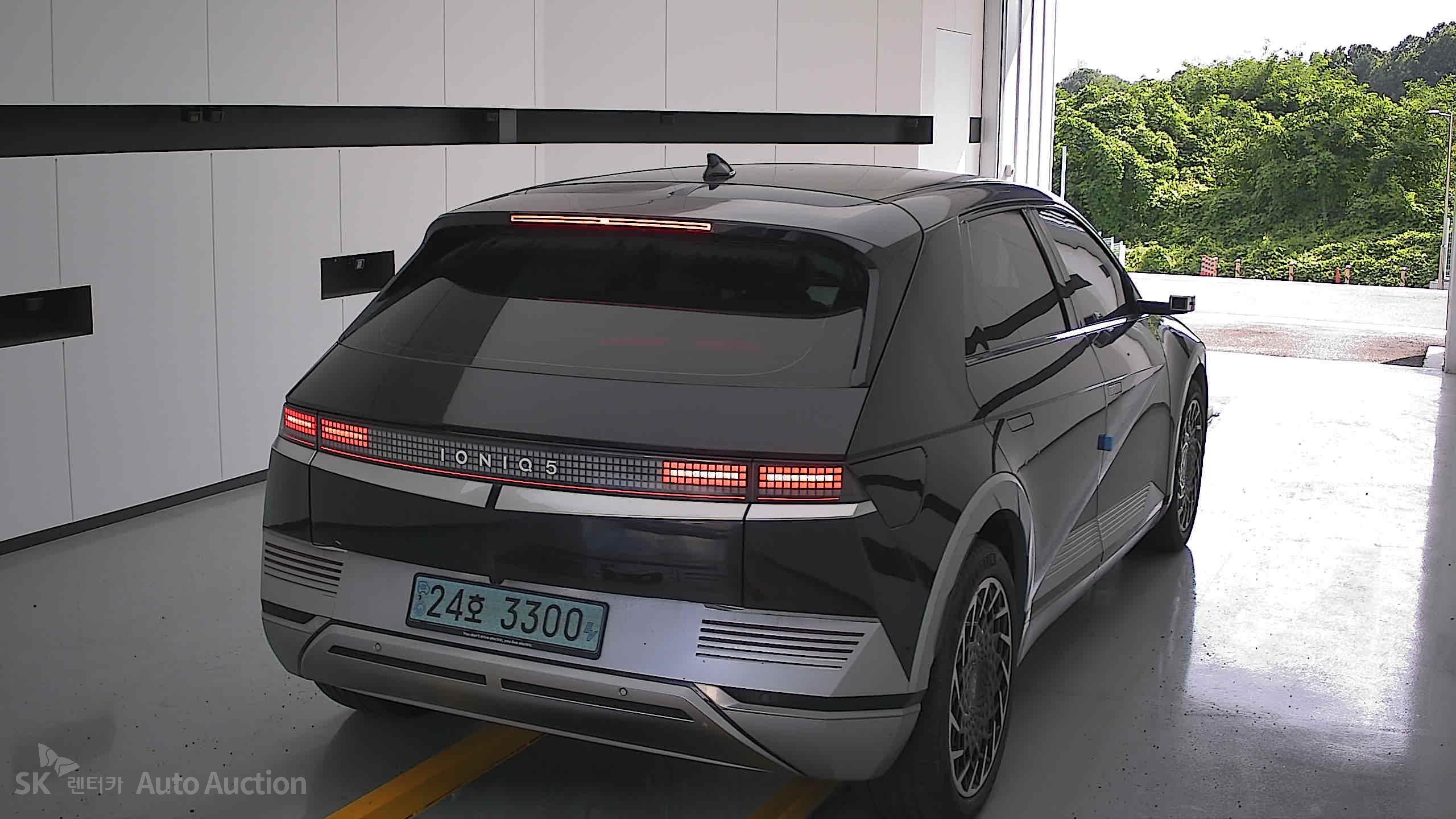 2022 - hyundai ioniq