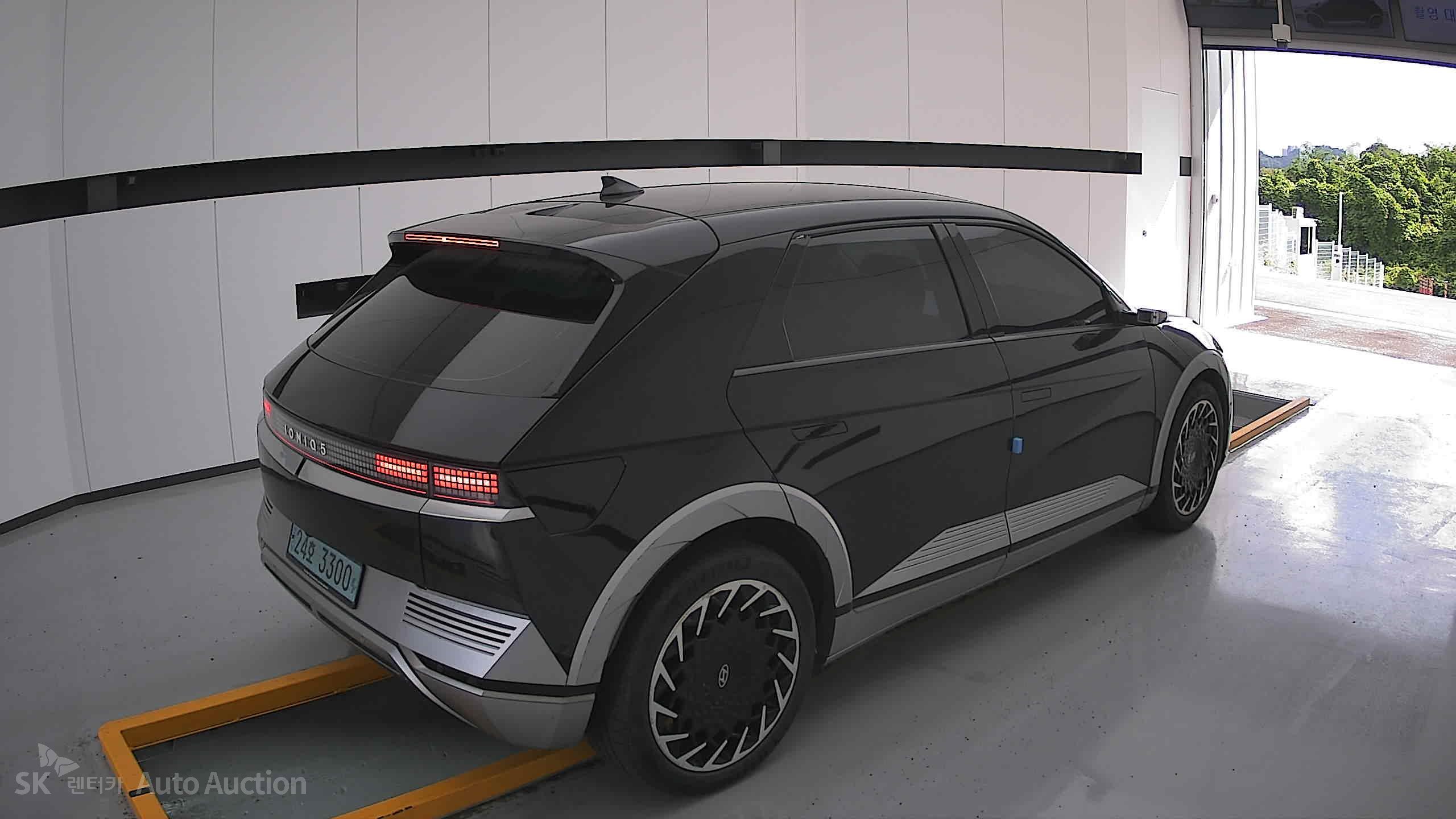 2022 - hyundai ioniq