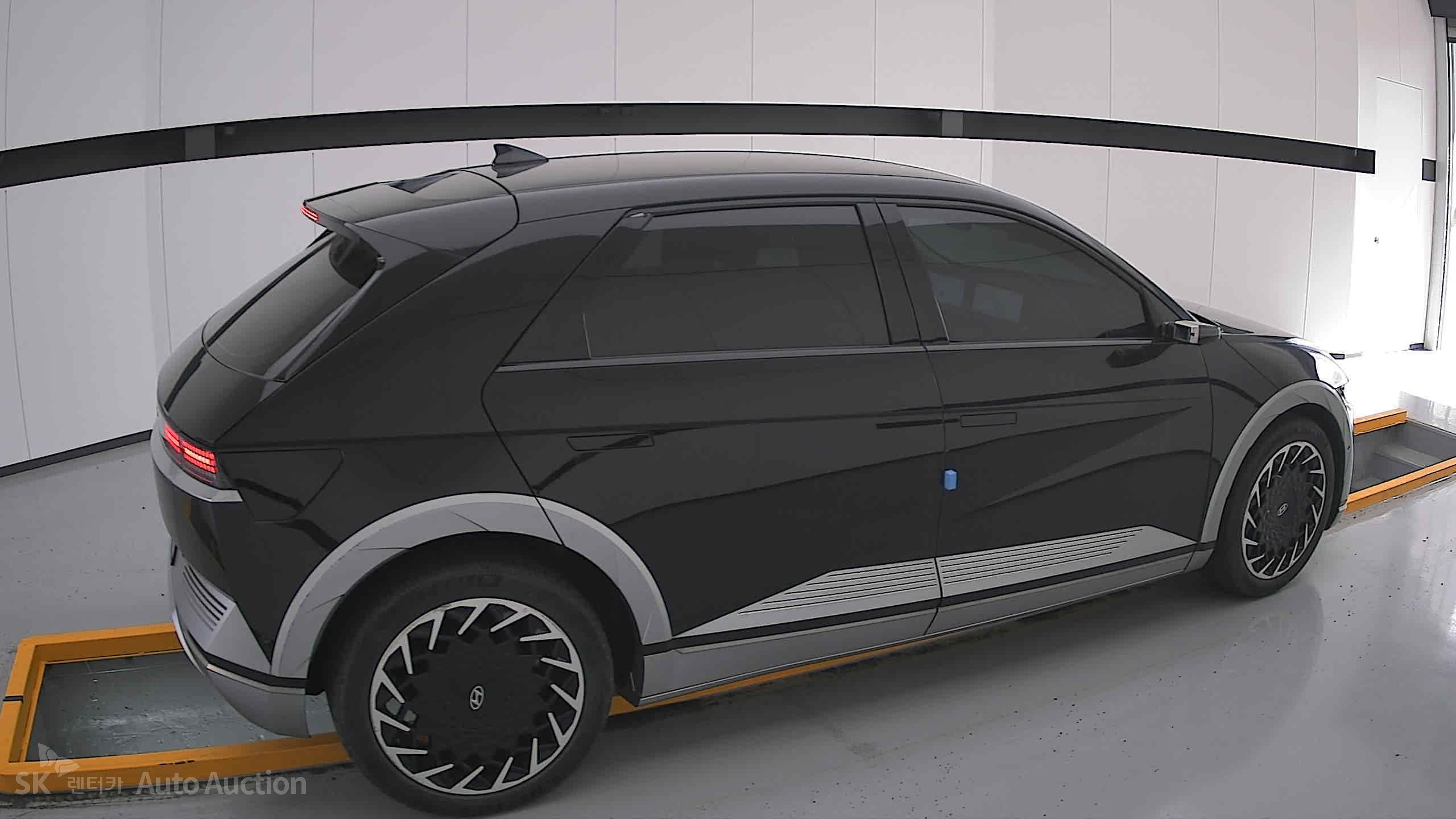 2022 - hyundai ioniq