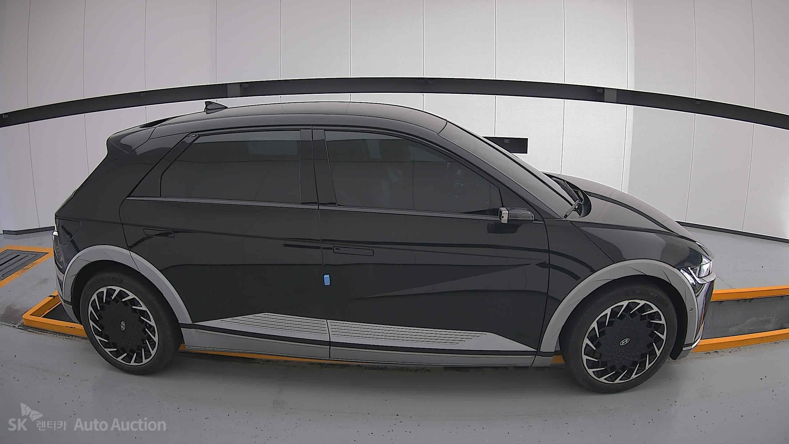 2022 - hyundai ioniq