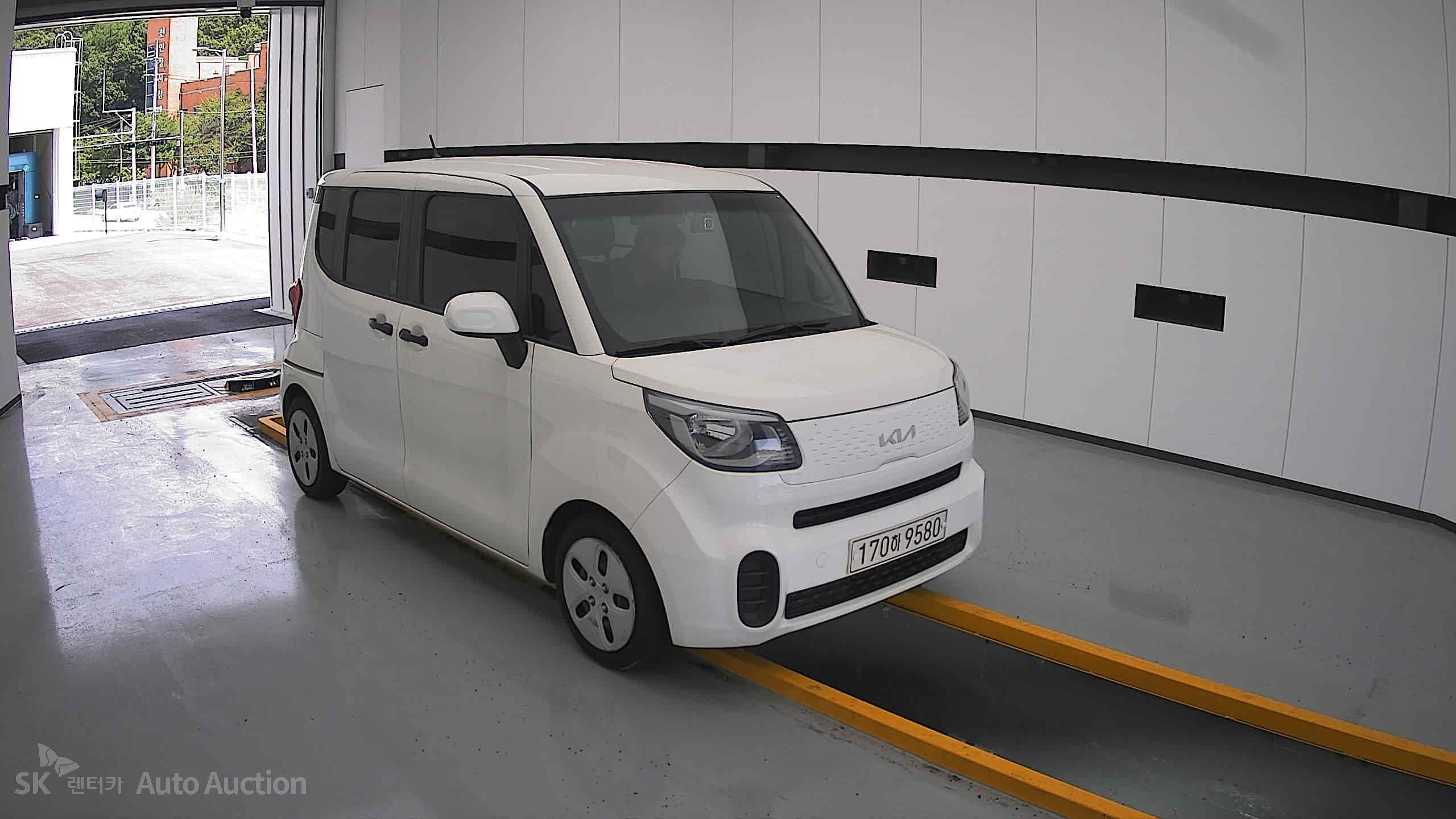 2022 - kia ray