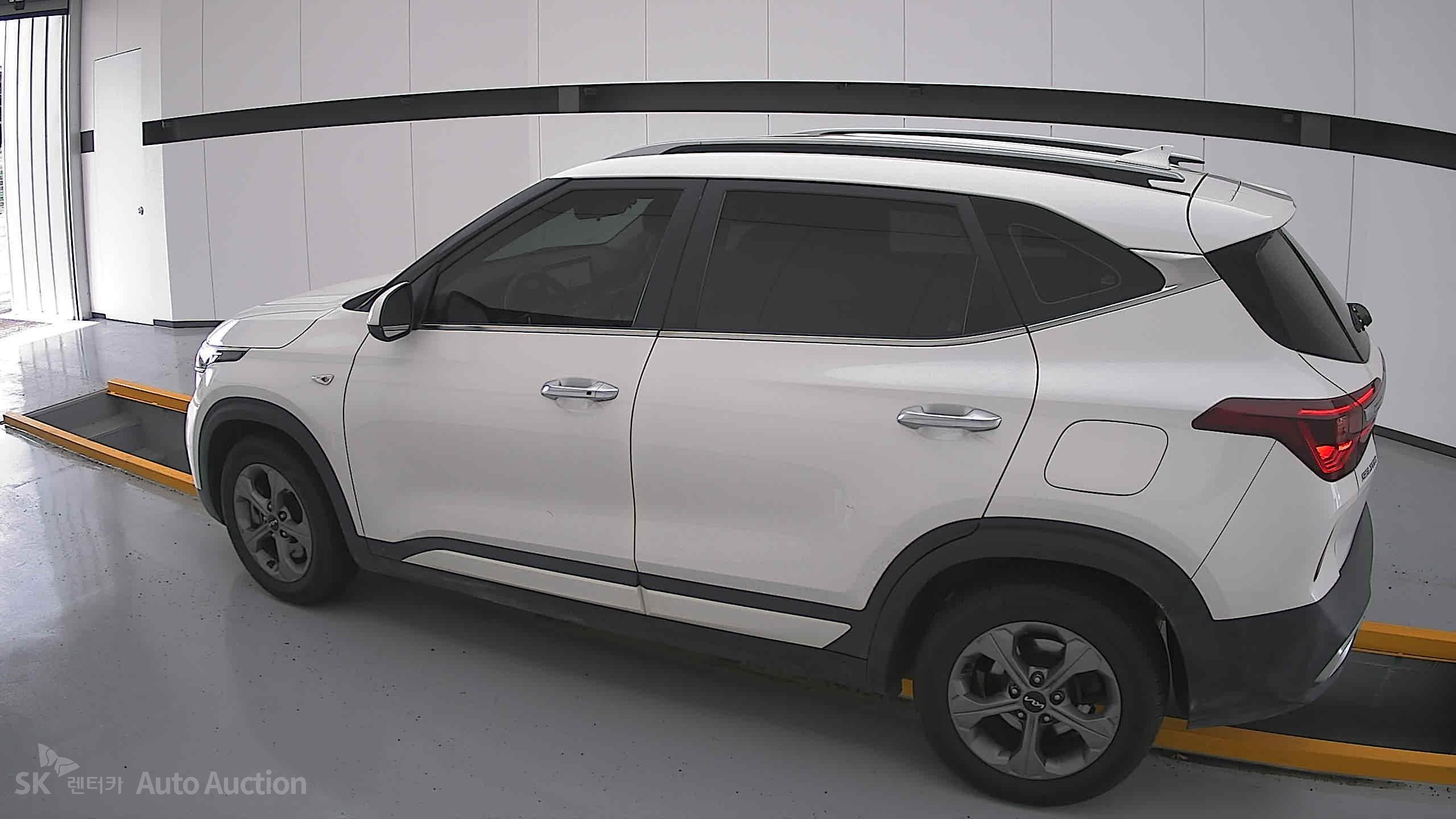 2023 - kia seltos