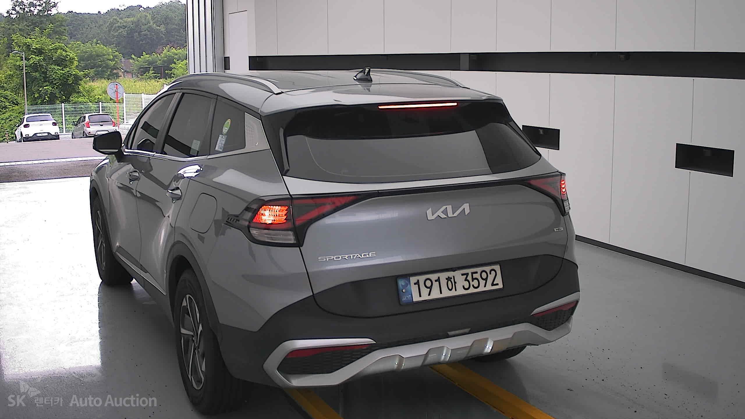 2023 - kia sportage