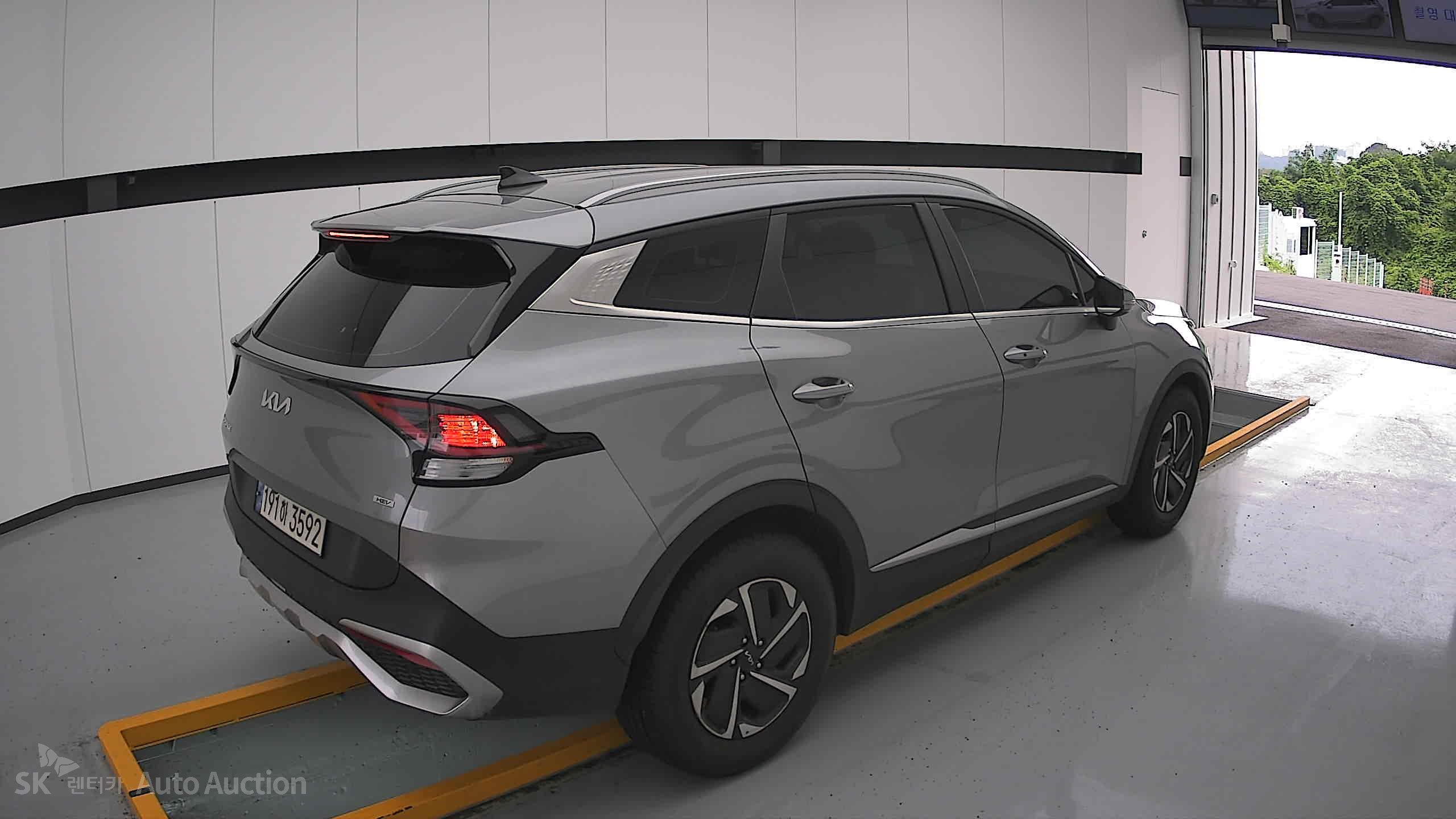 2023 - kia sportage