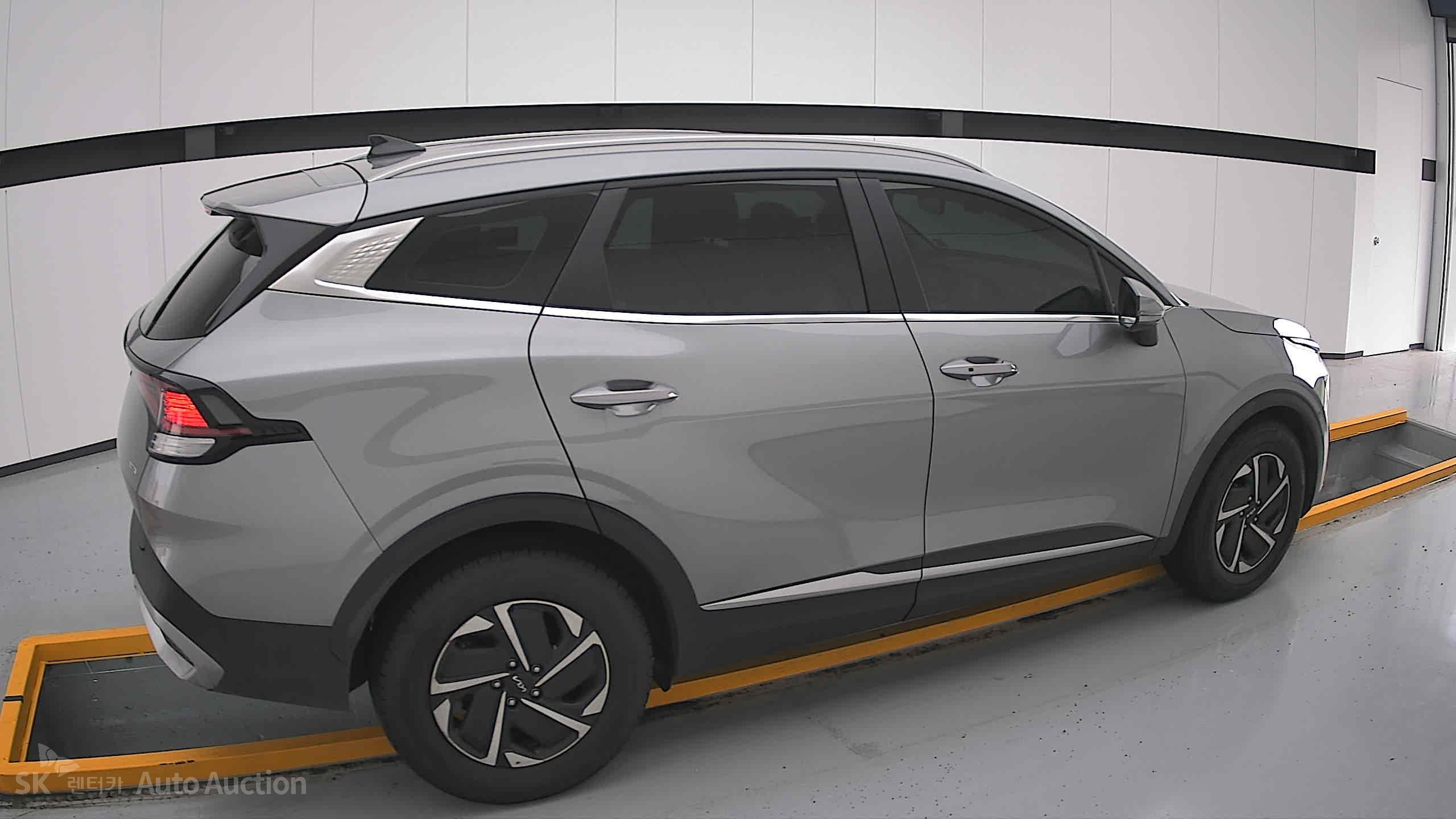 2023 - kia sportage