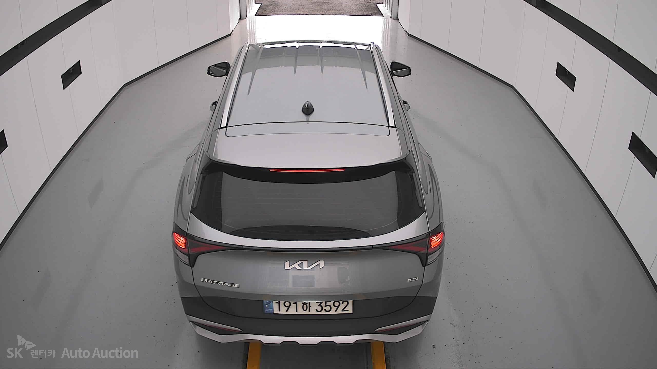 2023 - kia sportage
