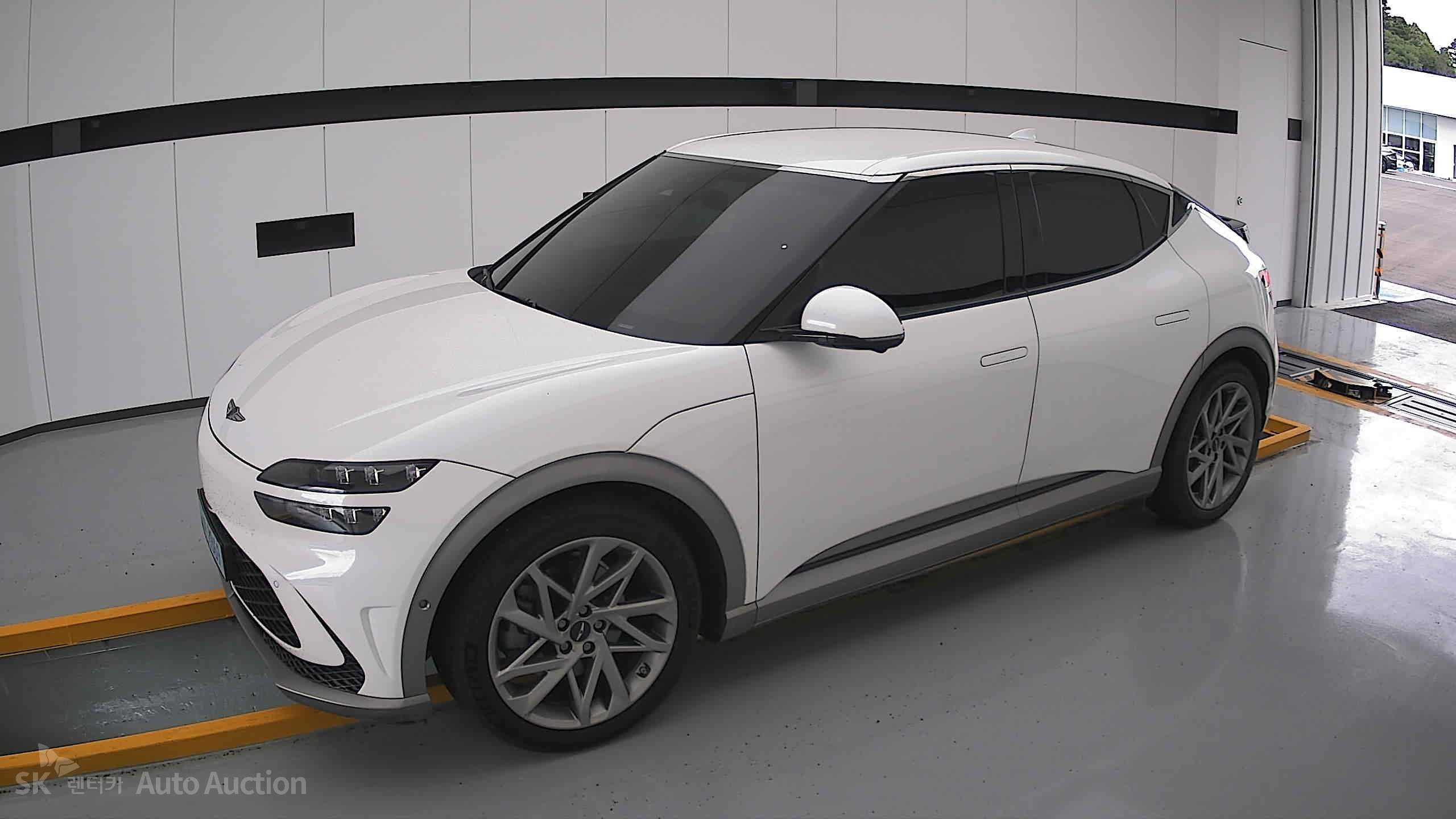 2022 - genesis gv60