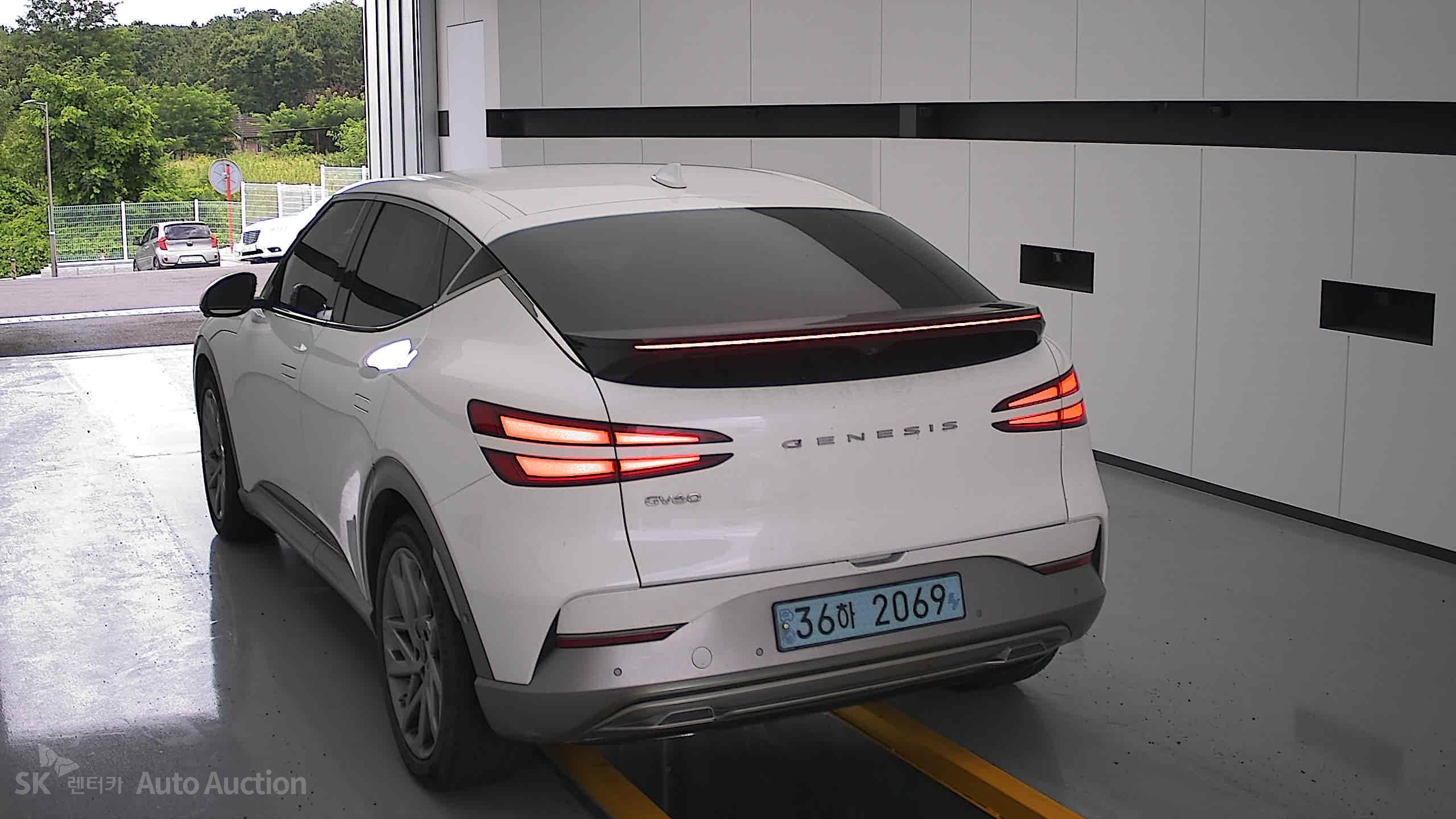 2022 - genesis gv60