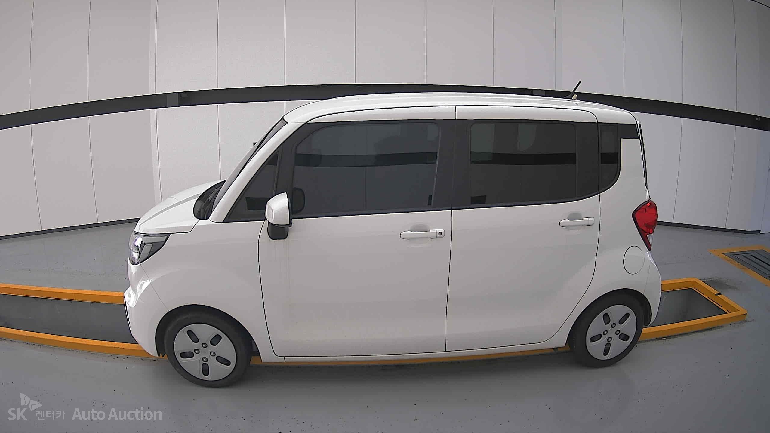 2022 - kia ray
