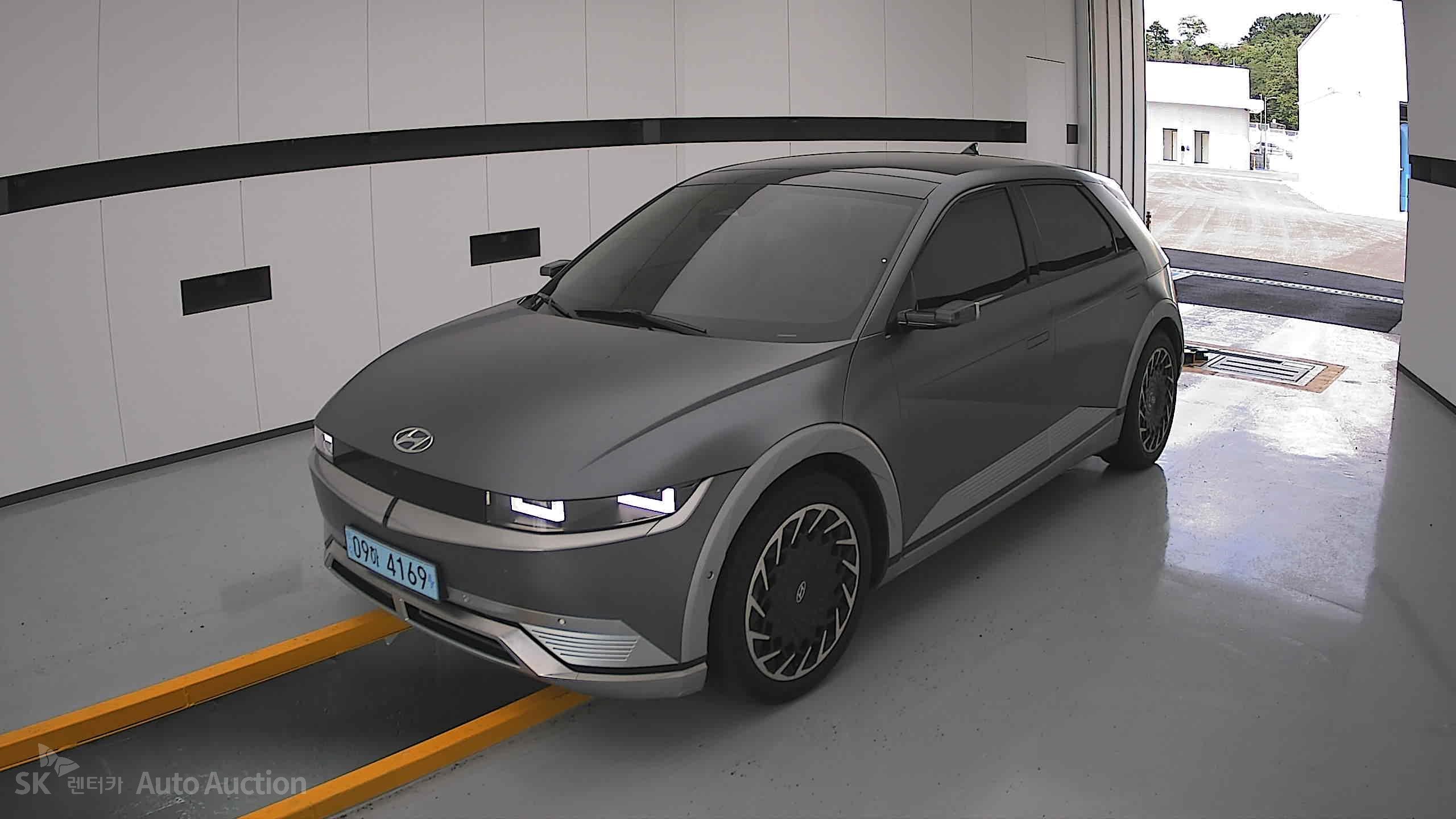 2023 - hyundai ioniq