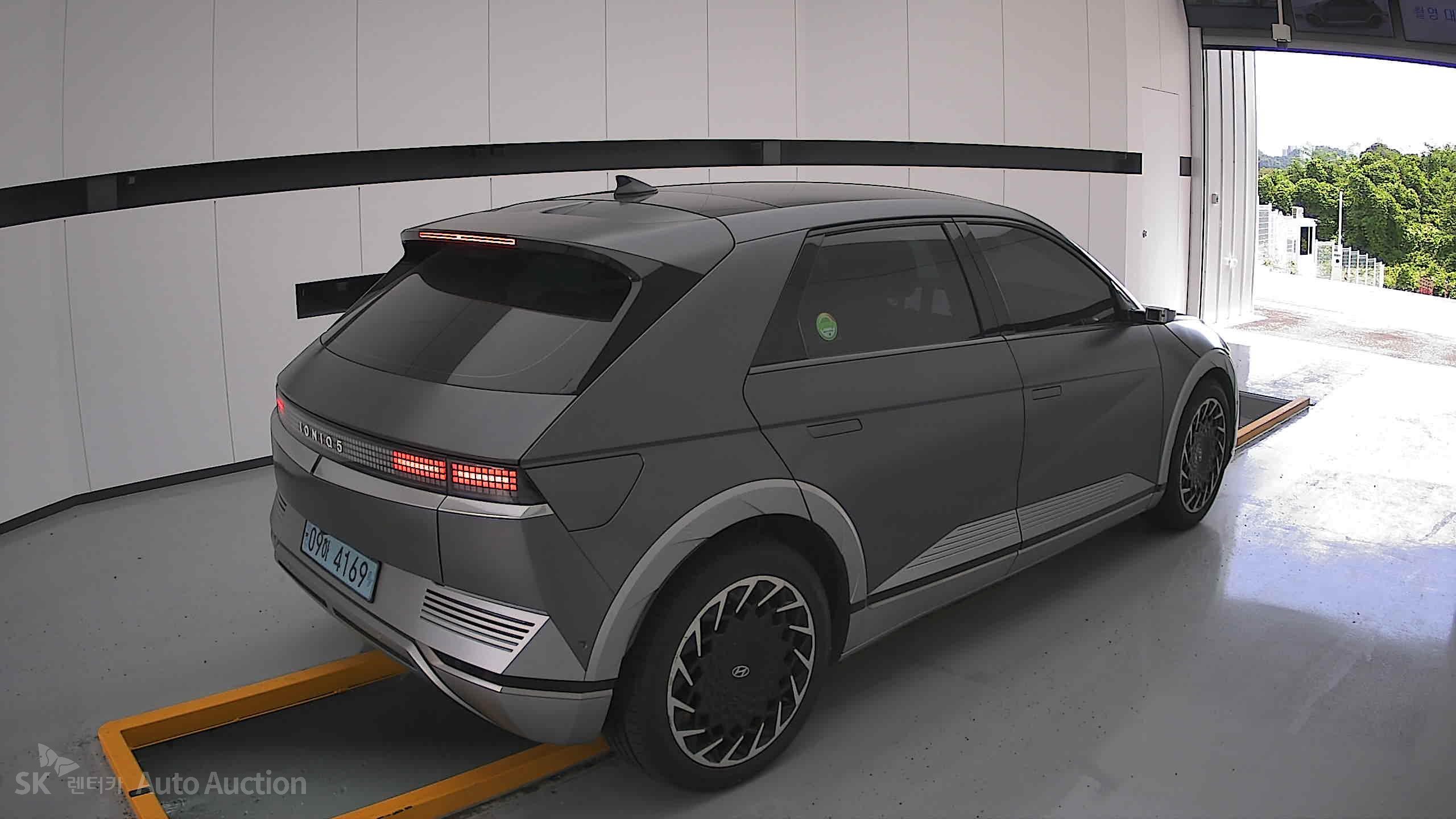 2023 - hyundai ioniq