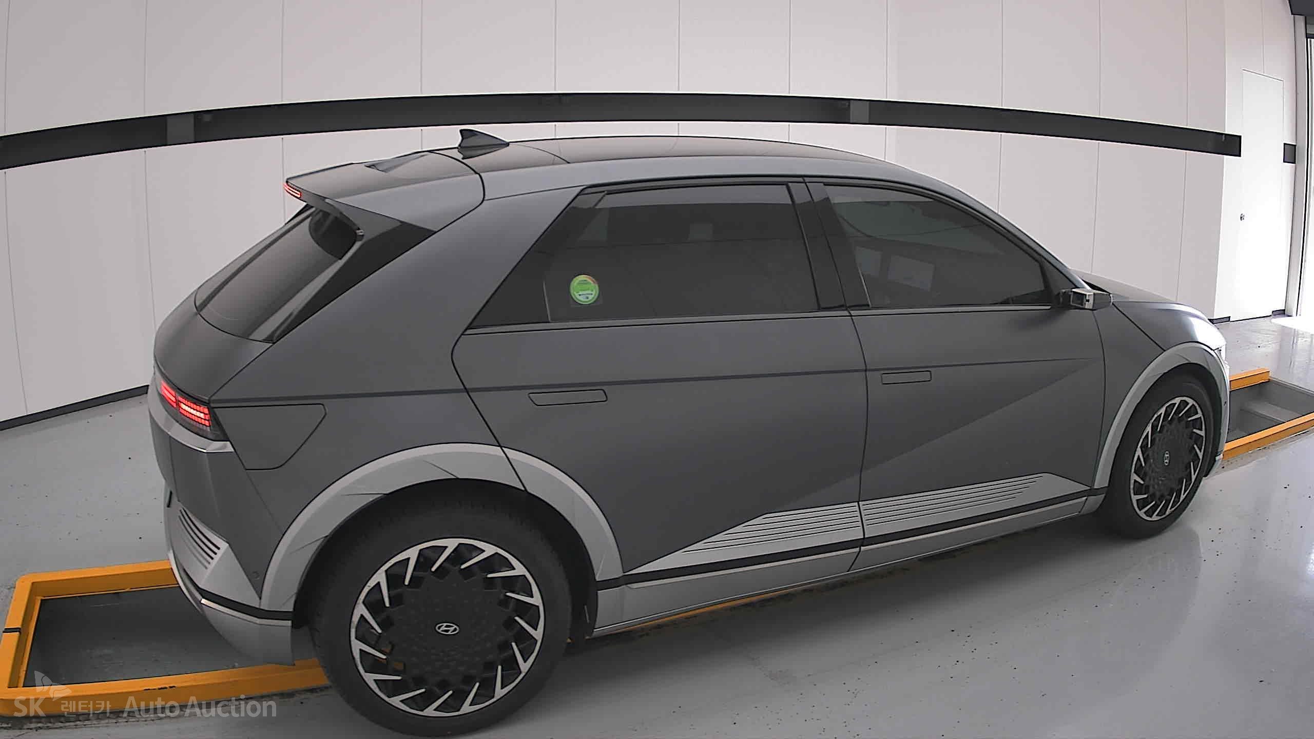 2023 - hyundai ioniq