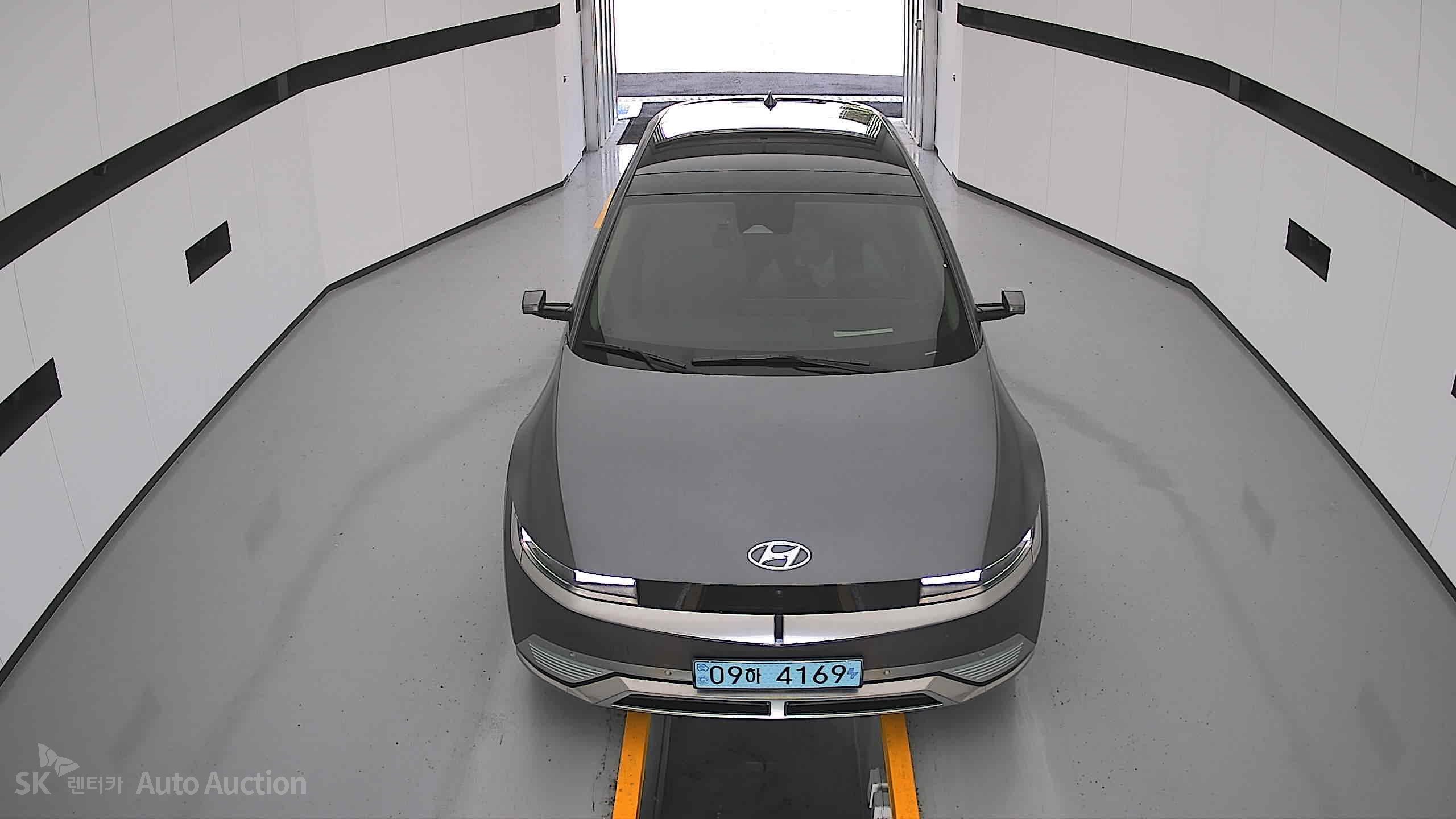 2023 - hyundai ioniq