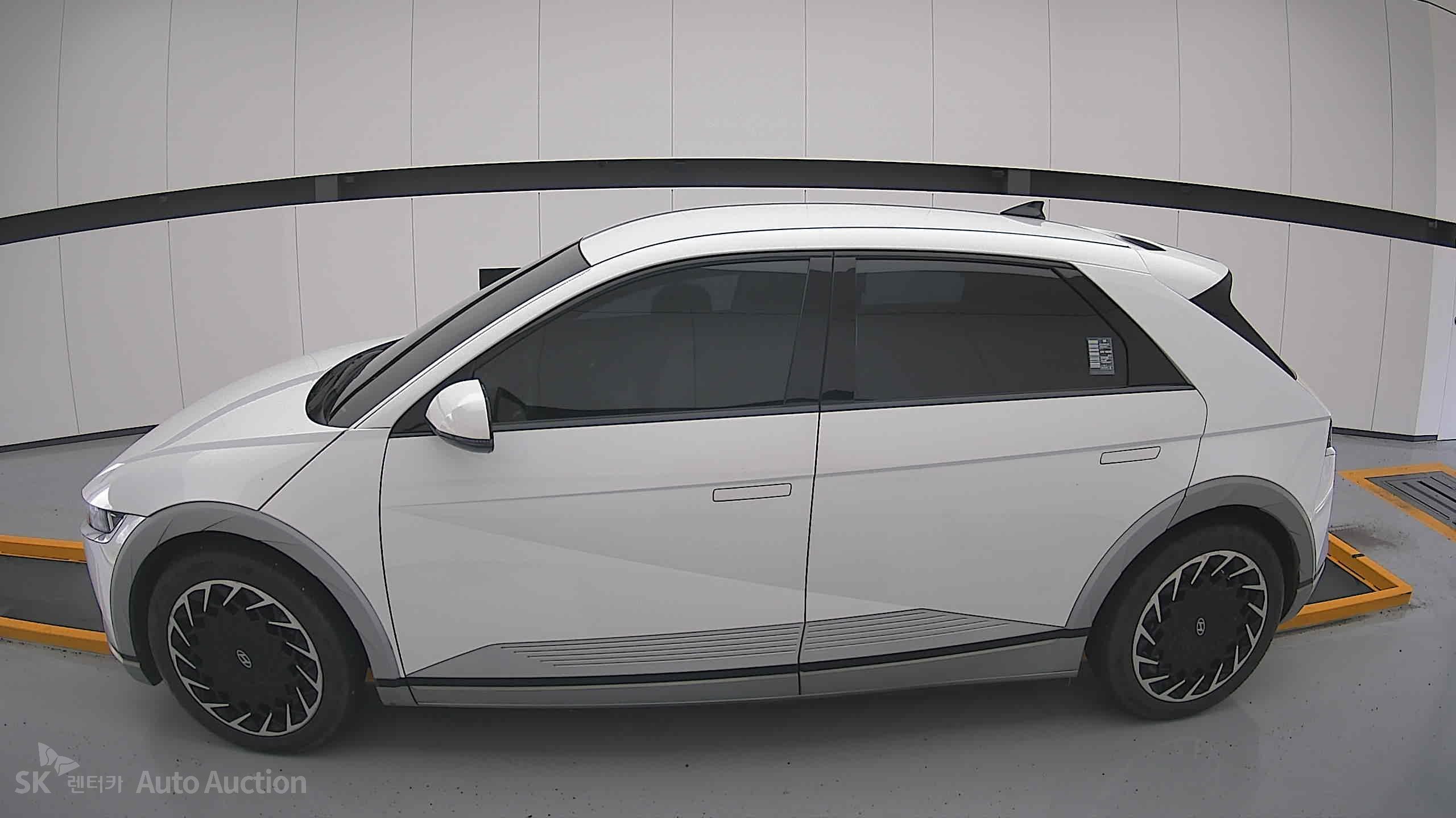 2022 - hyundai ioniq