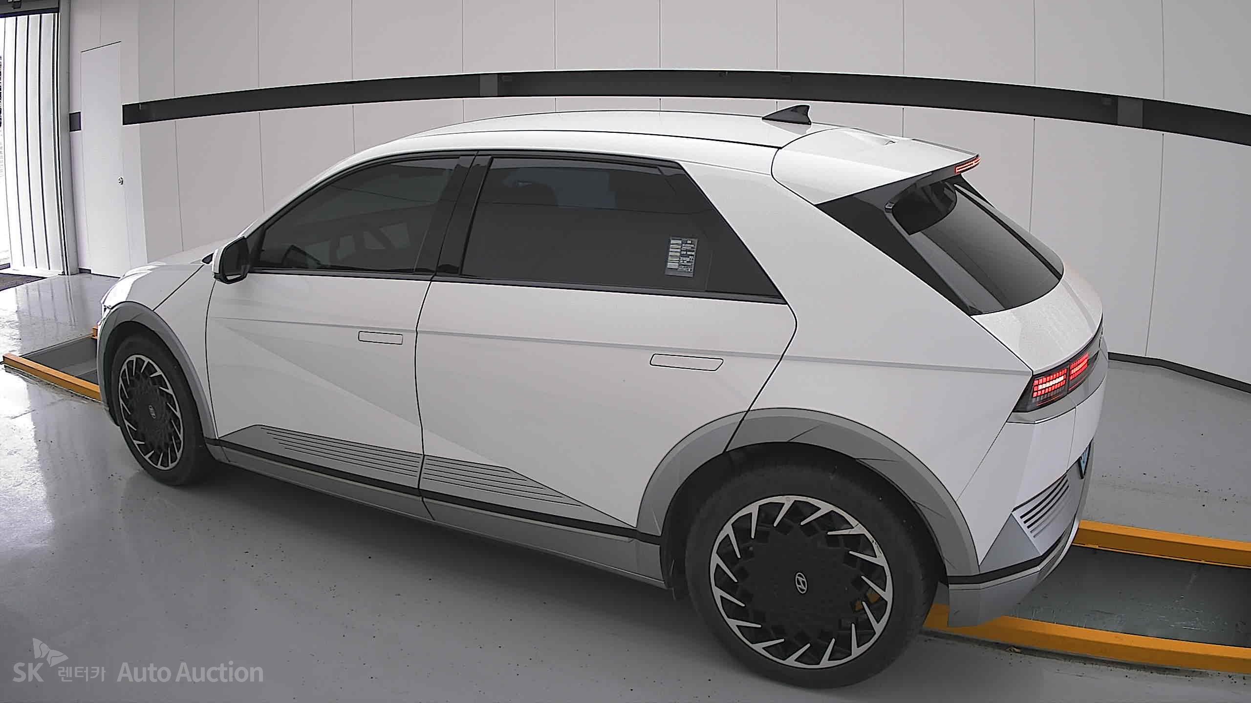 2022 - hyundai ioniq