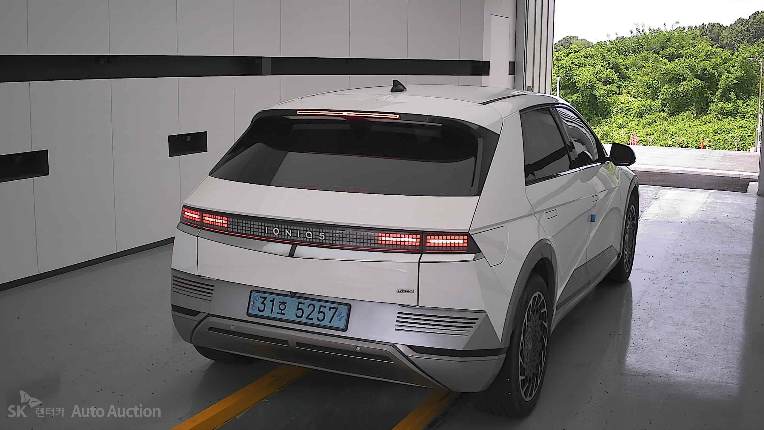2022 - hyundai ioniq