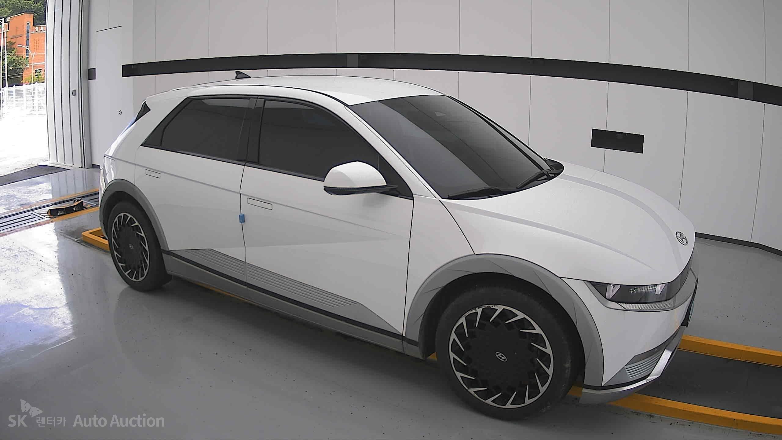 2022 - hyundai ioniq