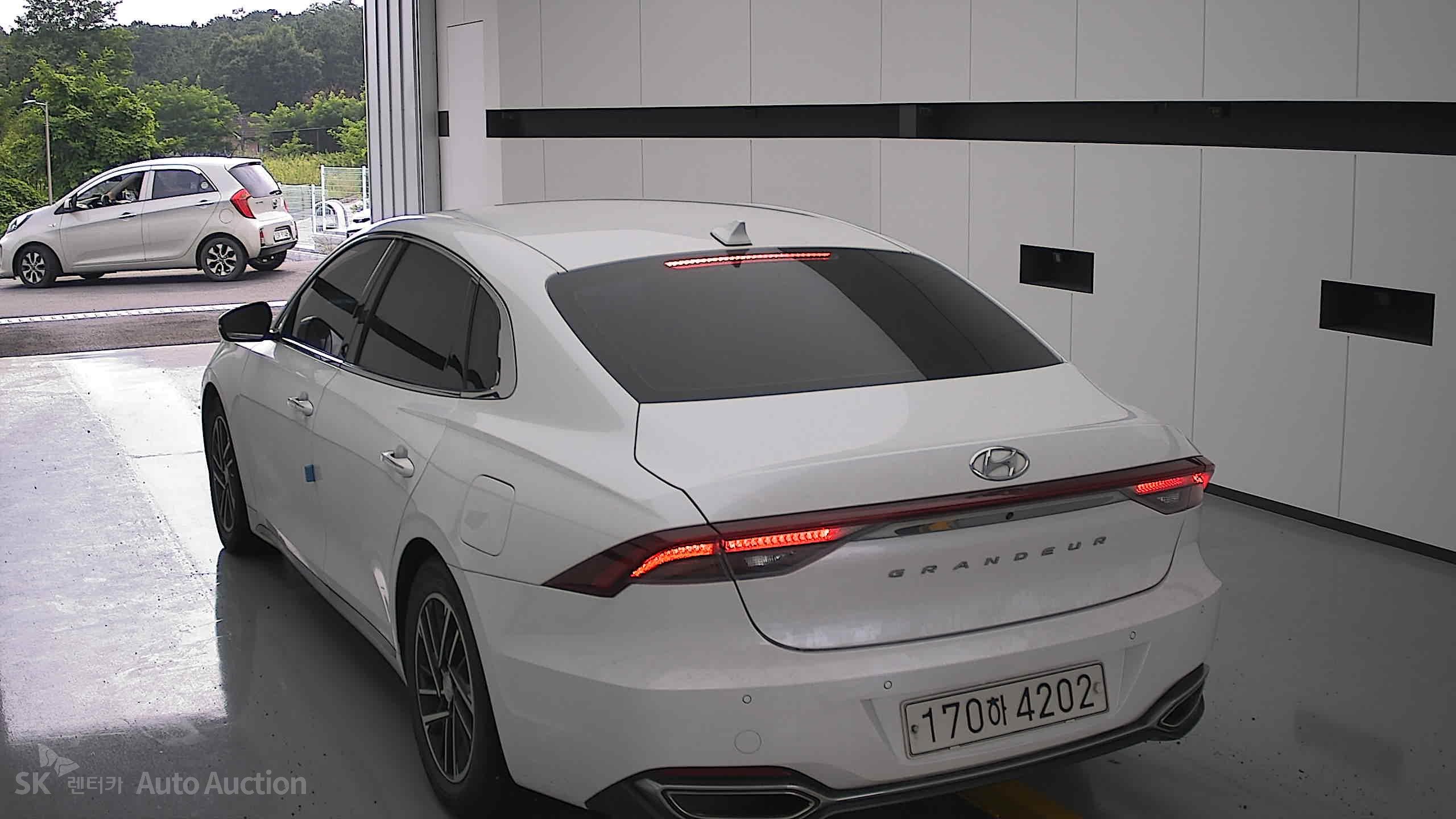2020 - hyundai grandeur