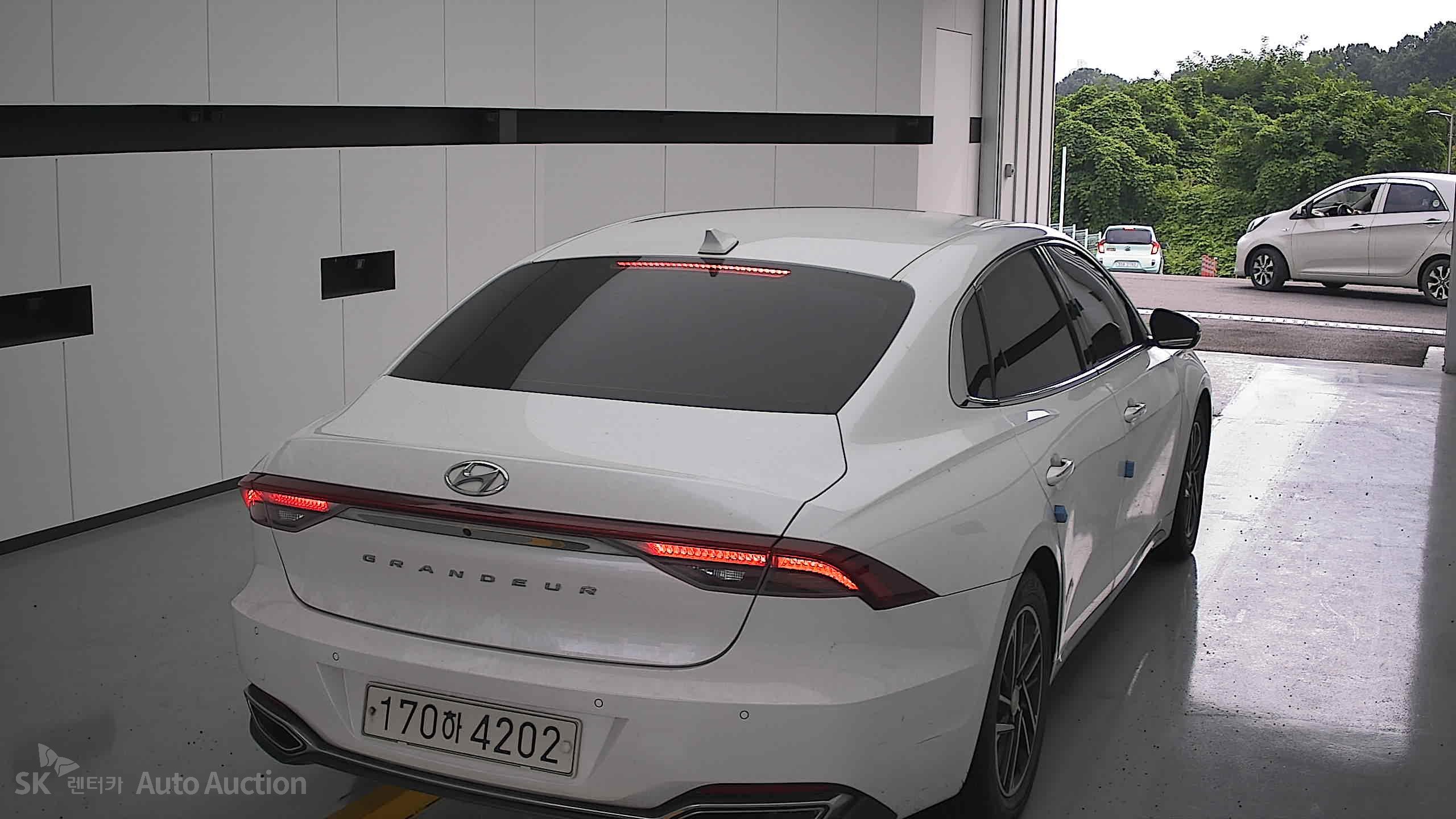 2020 - hyundai grandeur