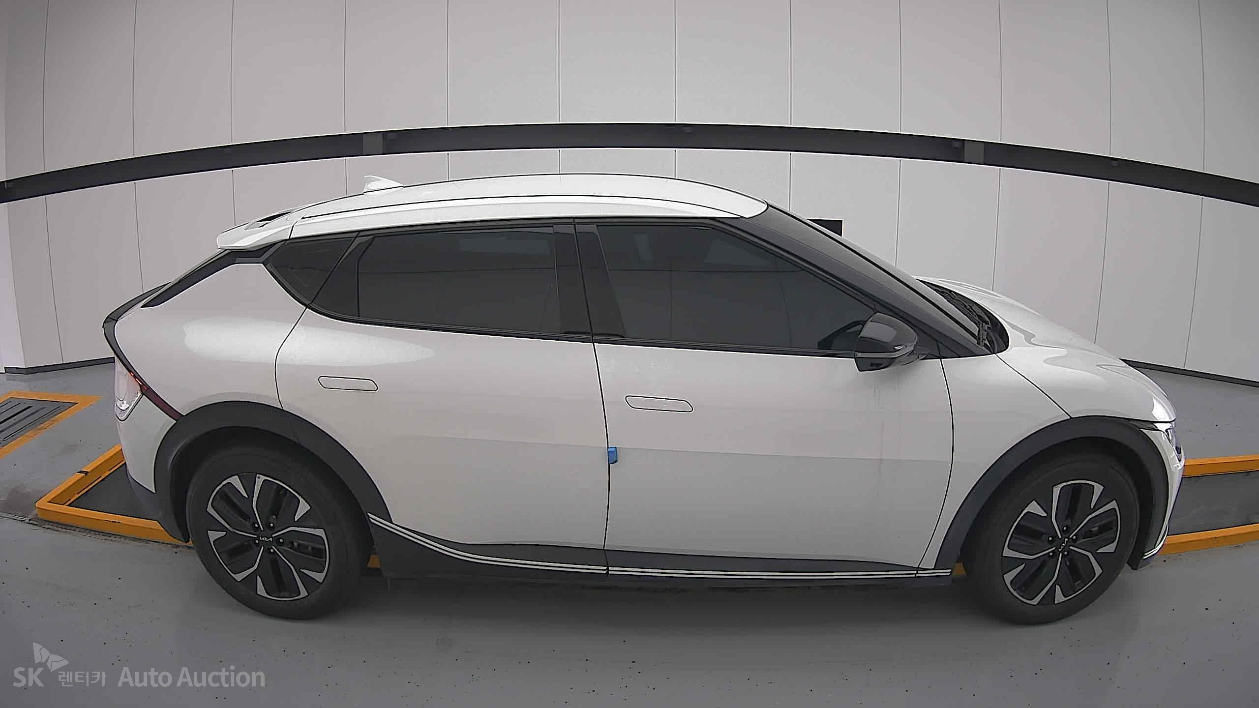 2022 - kia ev6