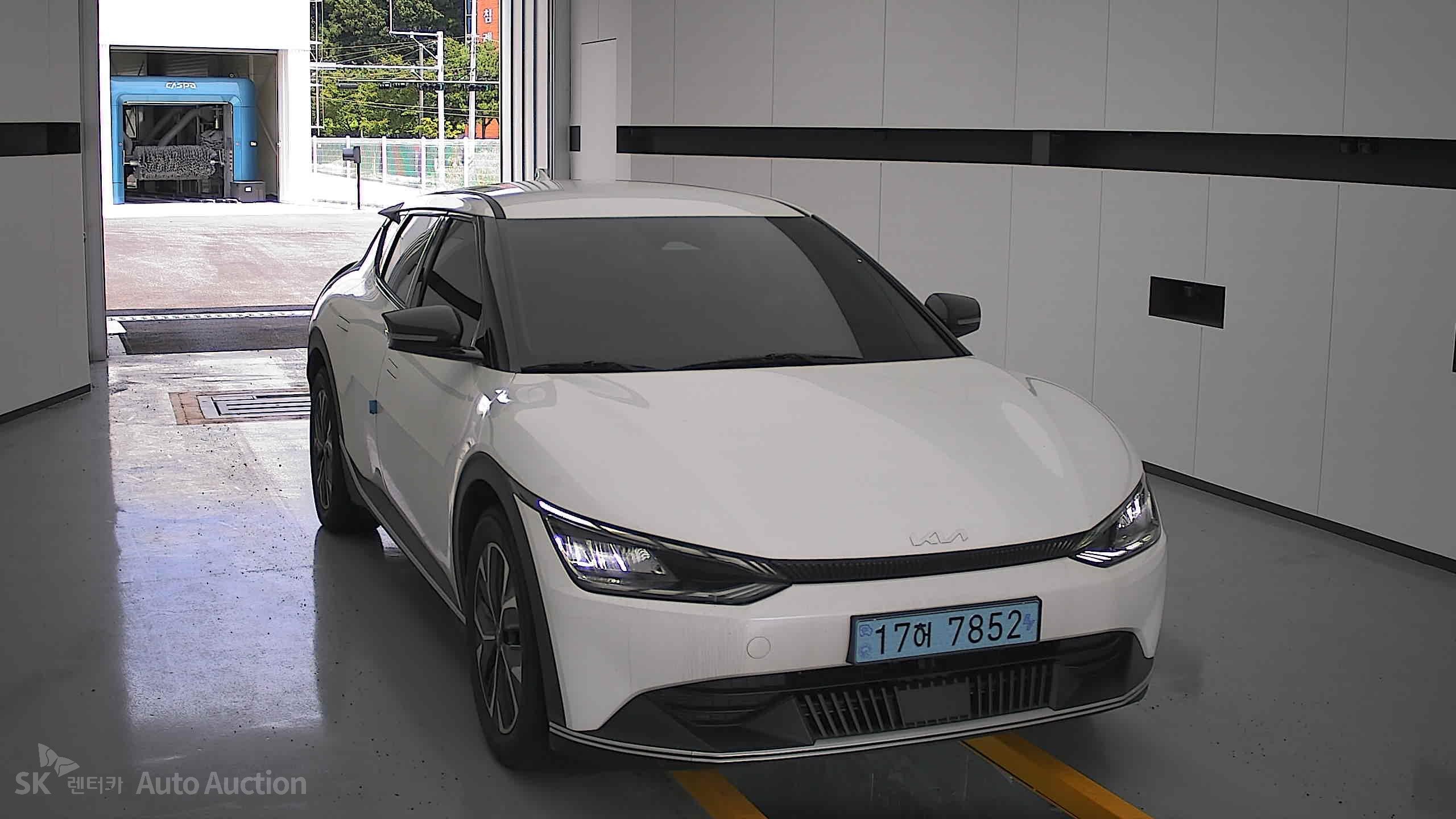 2022 - kia ev6