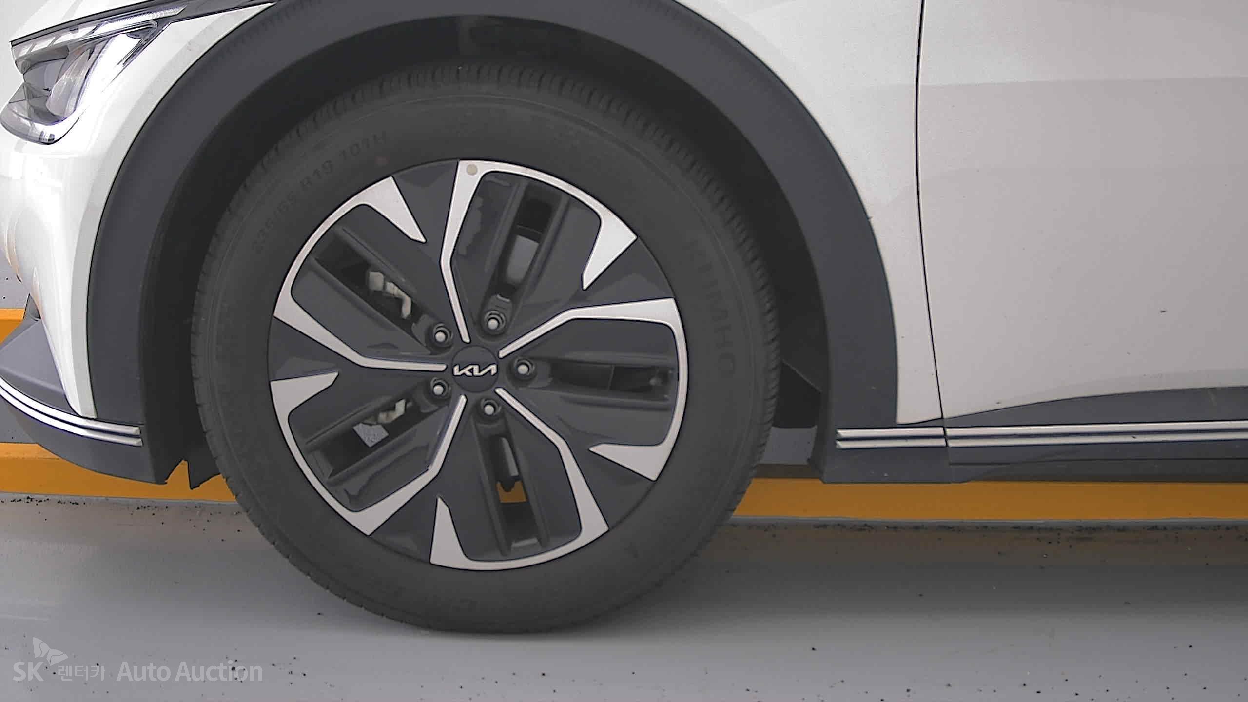 2022 - kia ev6