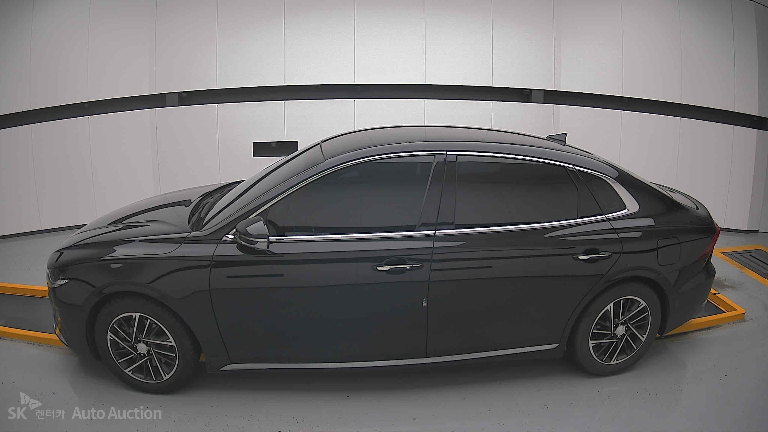 2021 - hyundai grandeur