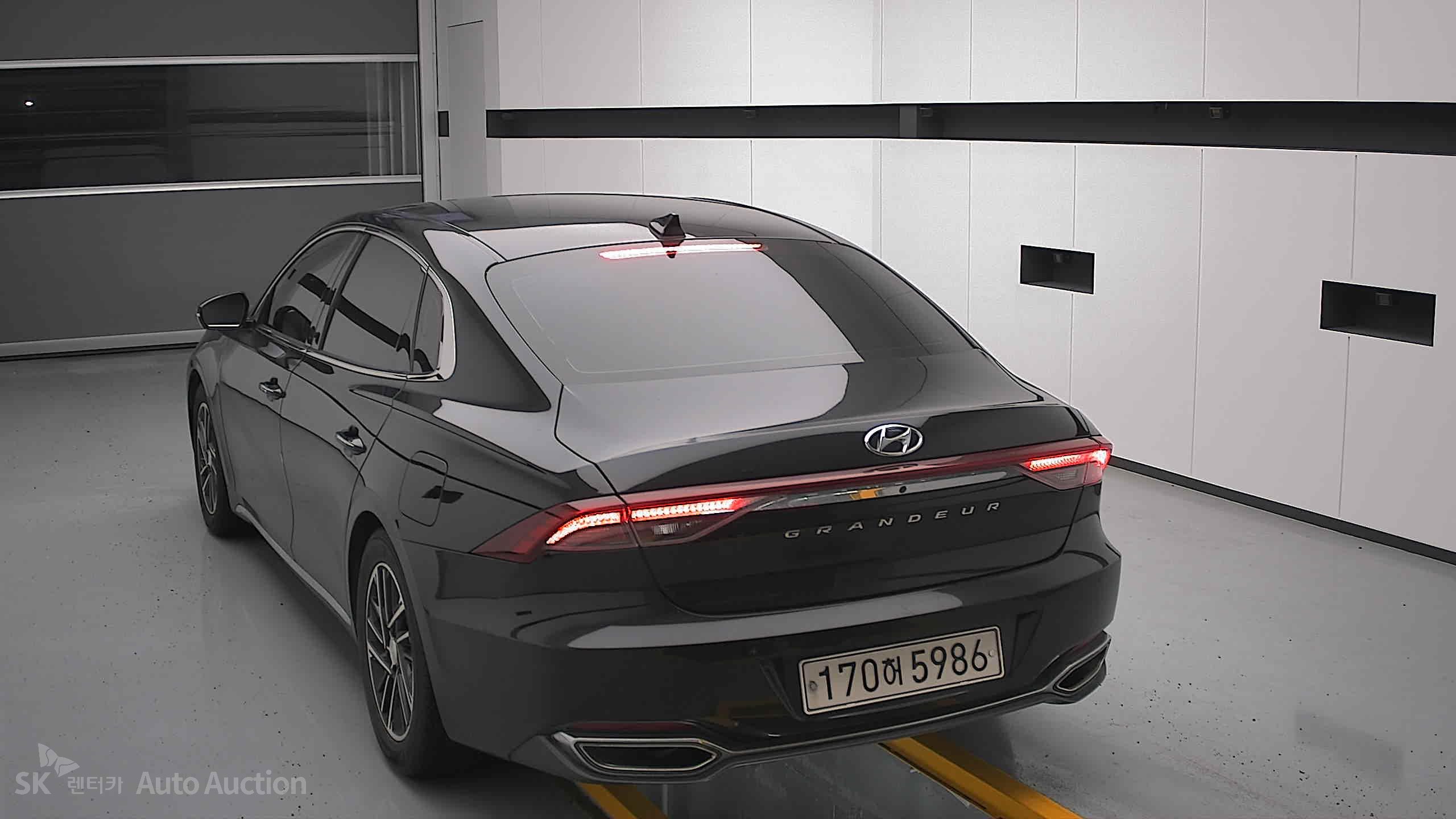 2021 - hyundai grandeur