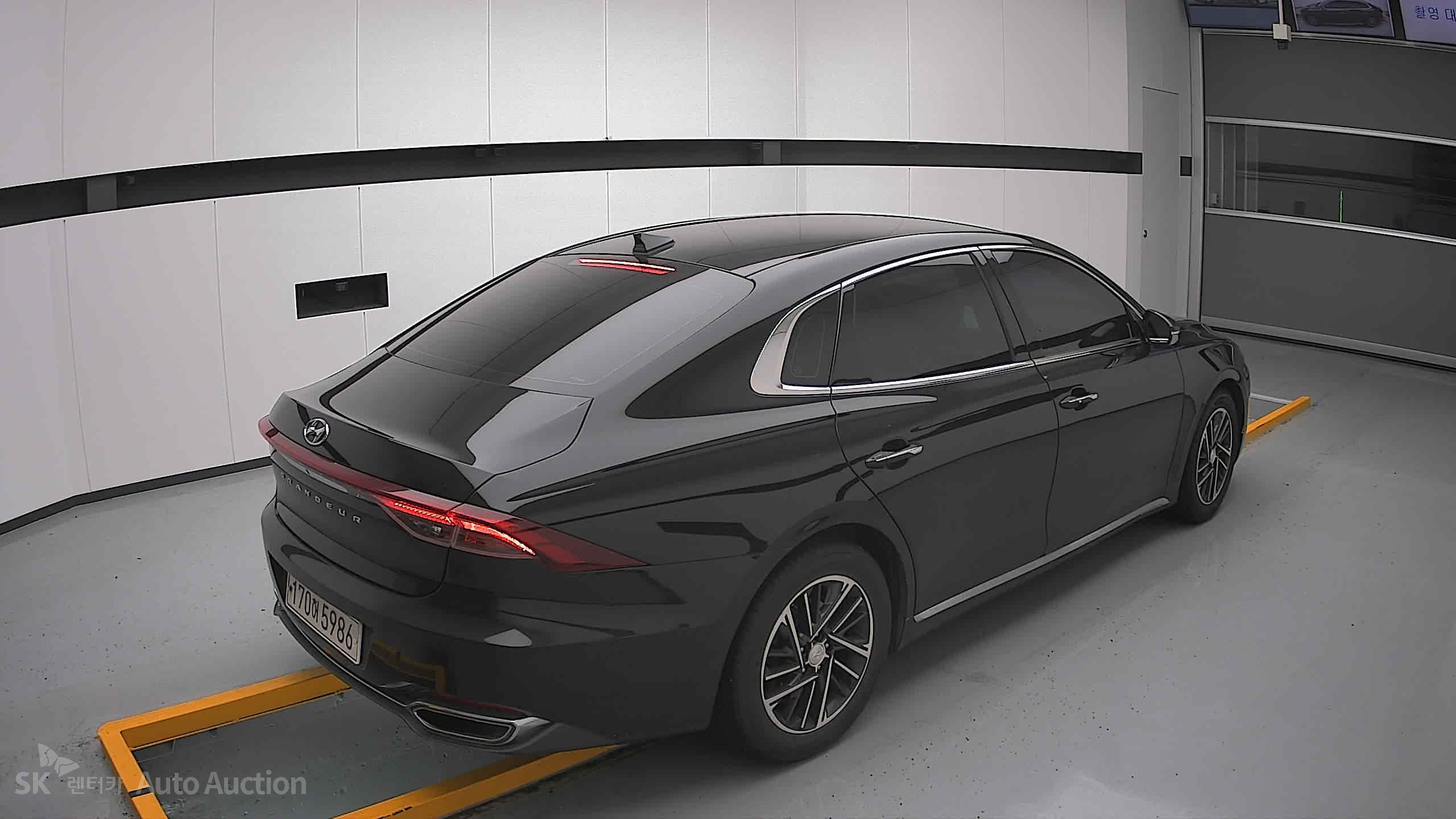 2021 - hyundai grandeur