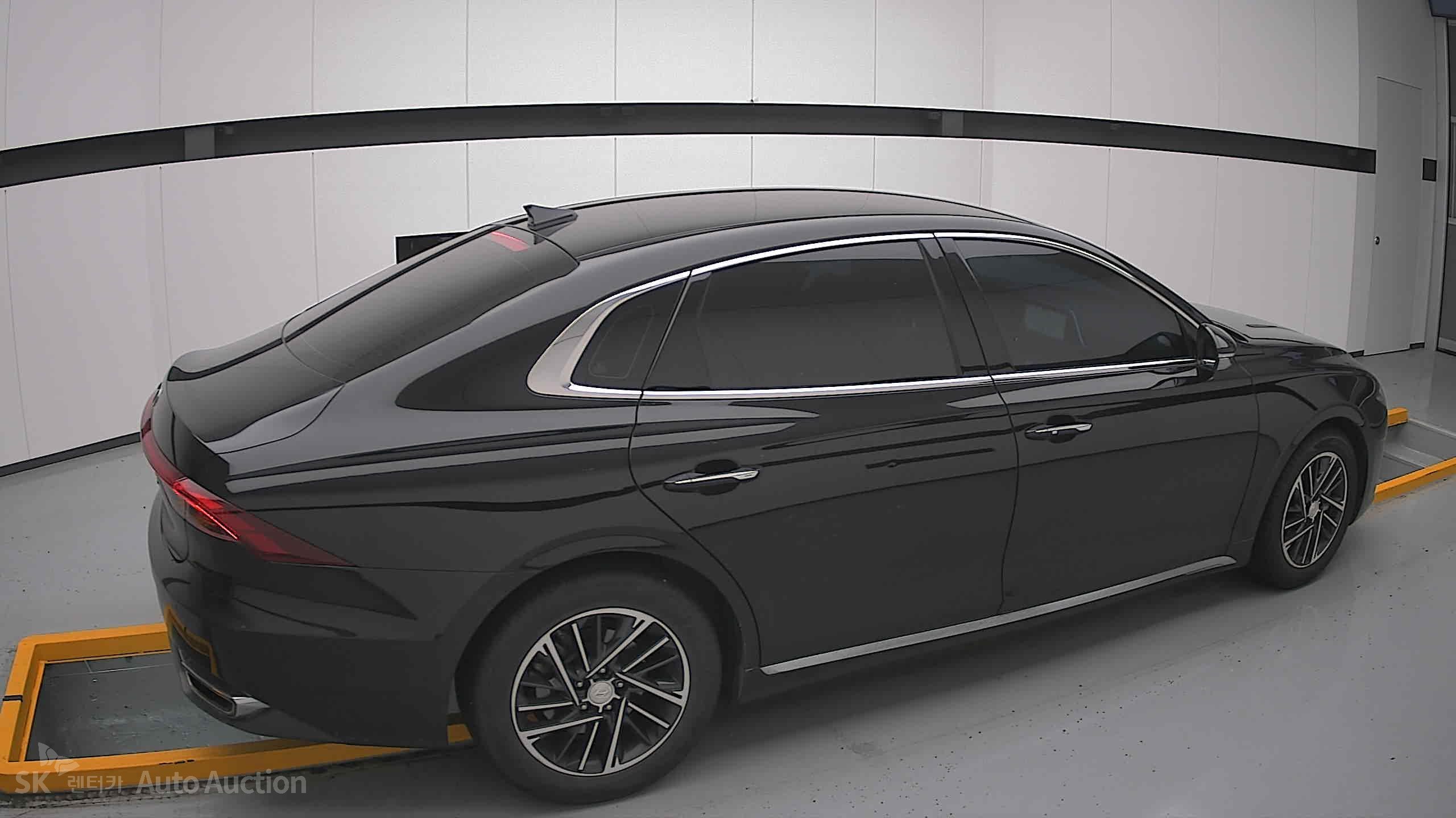 2021 - hyundai grandeur