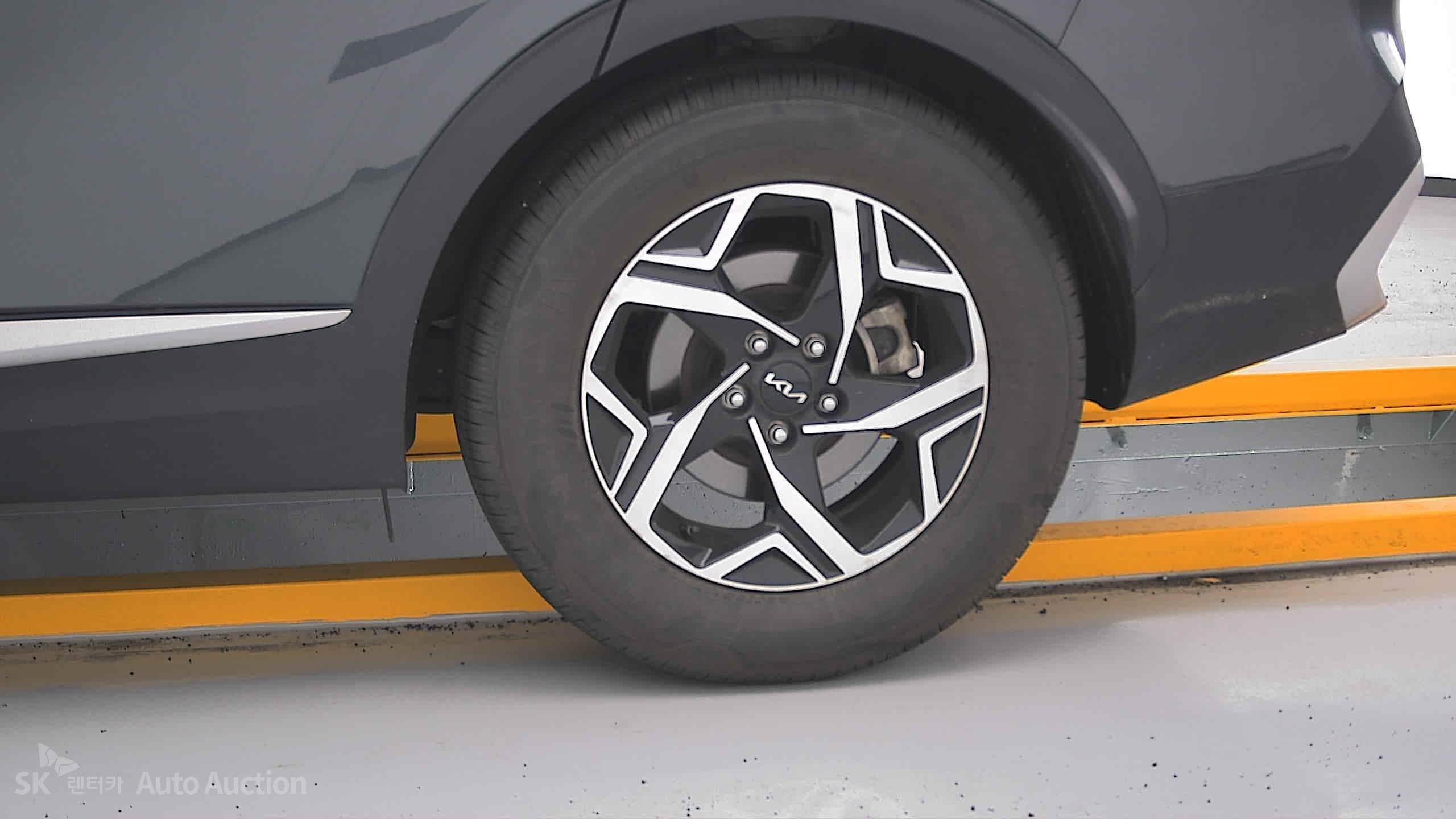2022 - kia sportage